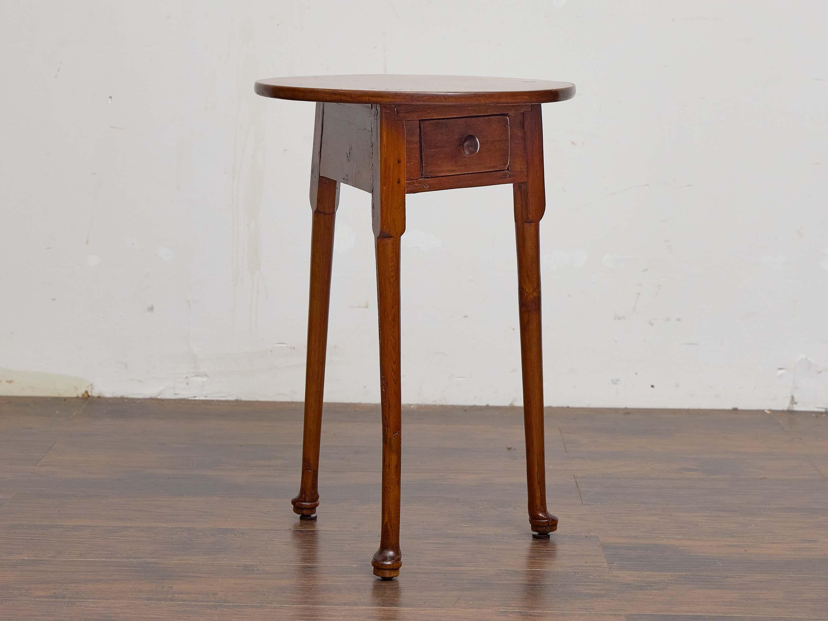 19th Century English Pine Cricket Table with Single Drawer and Pad Feet For Sale 5