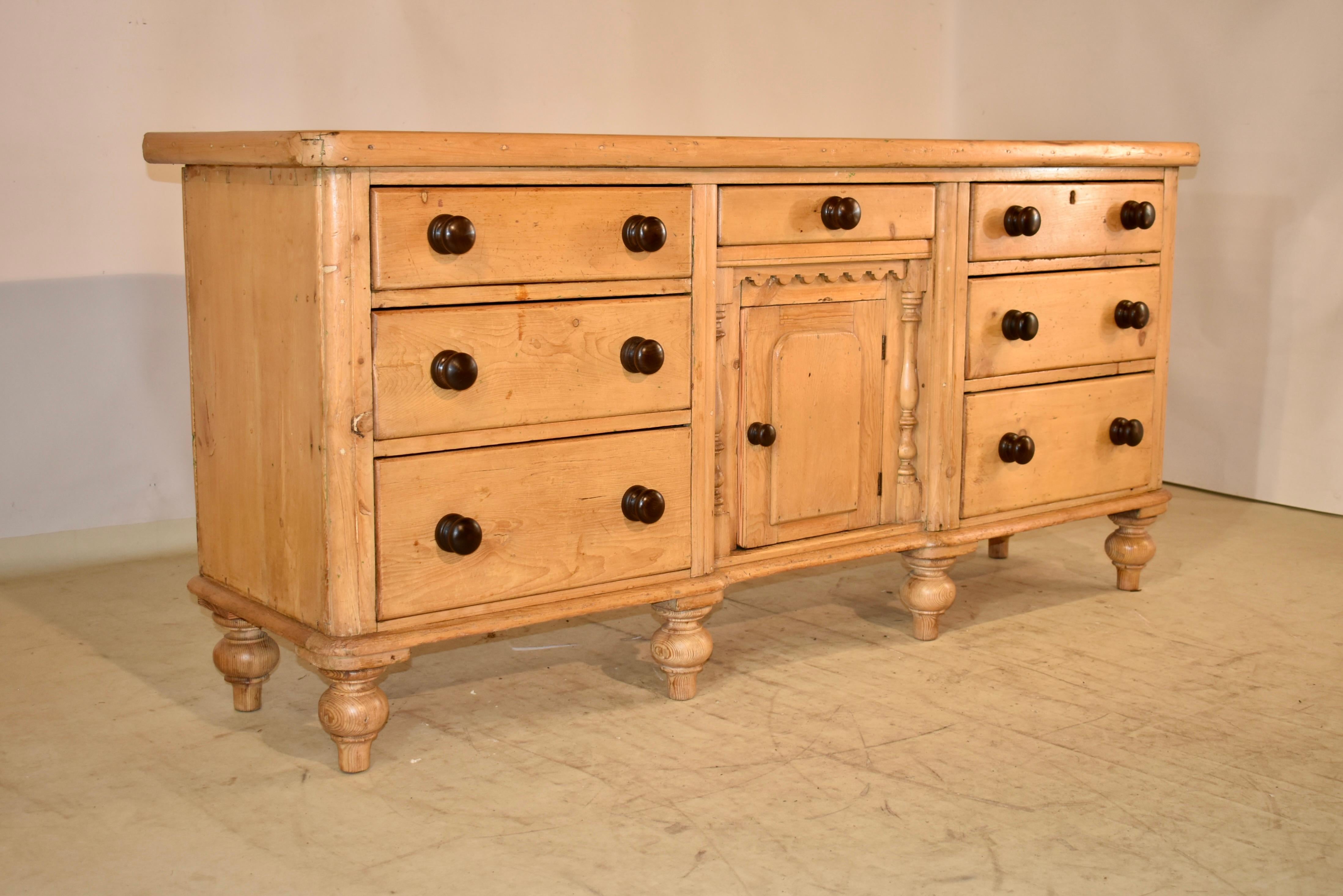 19th Century English Pine Dresser Base In Good Condition For Sale In High Point, NC