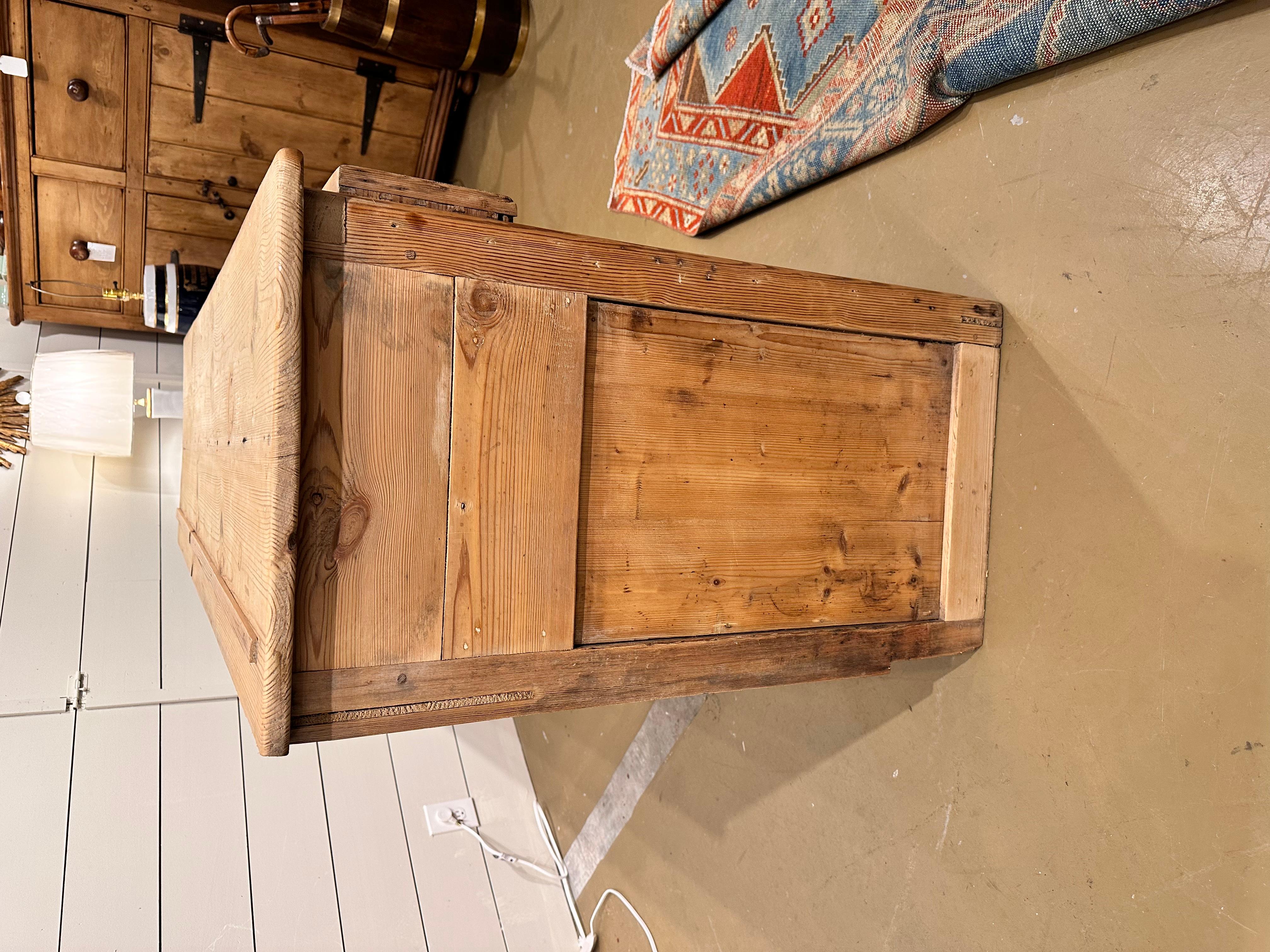 19th Century English Pine Dressing Base For Sale 2
