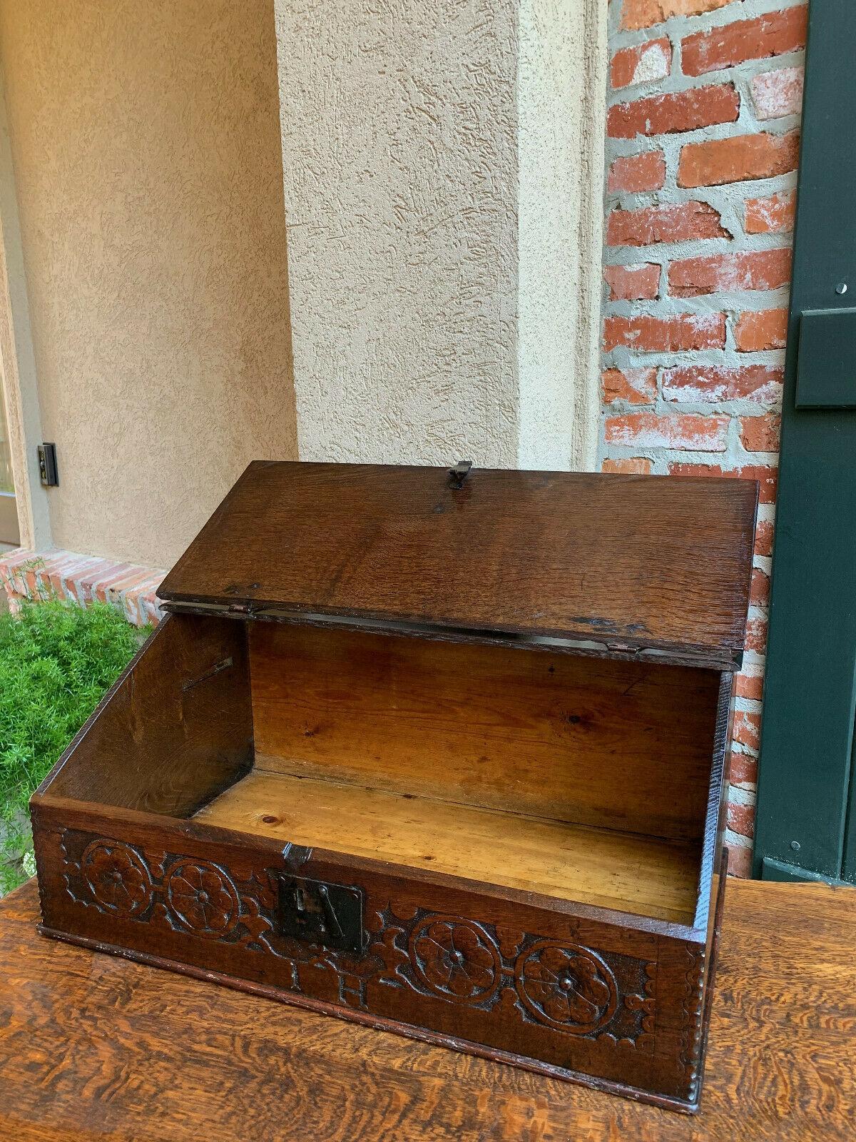 19th Century 19th century English Pine Oak Bible Box Display Stand Desk Lectern Gothic