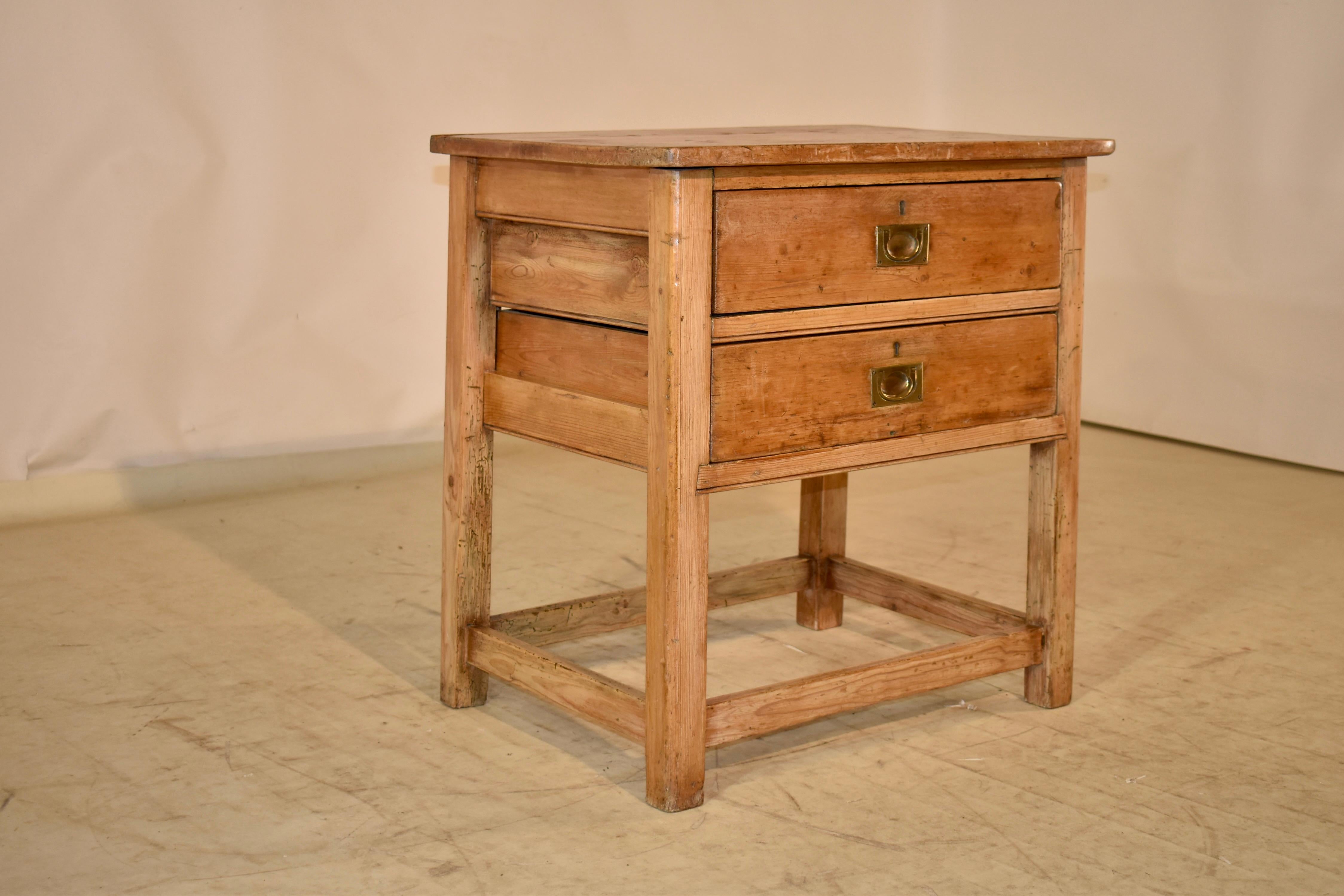 19th Century English Pine Side Table In Good Condition For Sale In High Point, NC