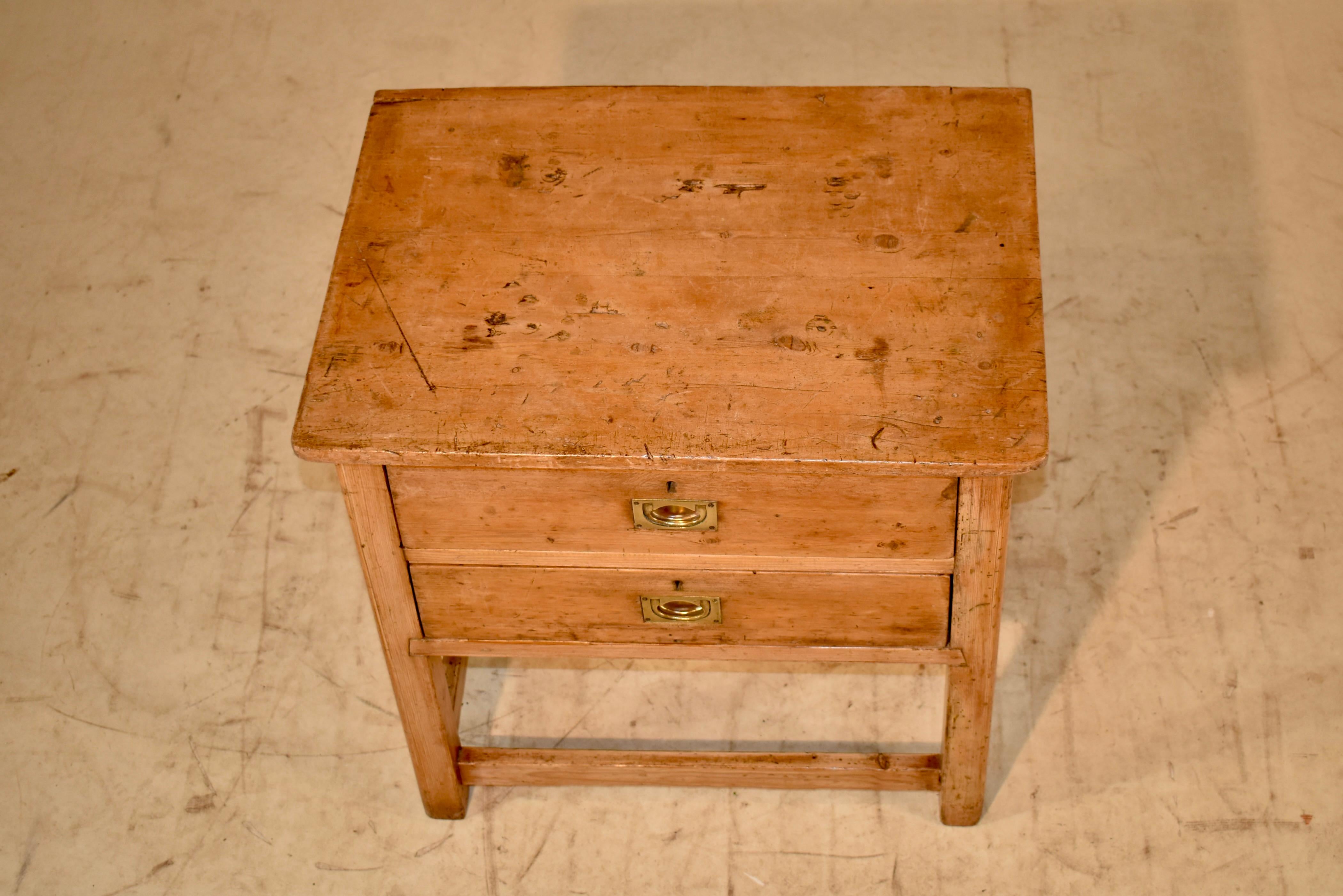 19th Century English Pine Side Table For Sale 3
