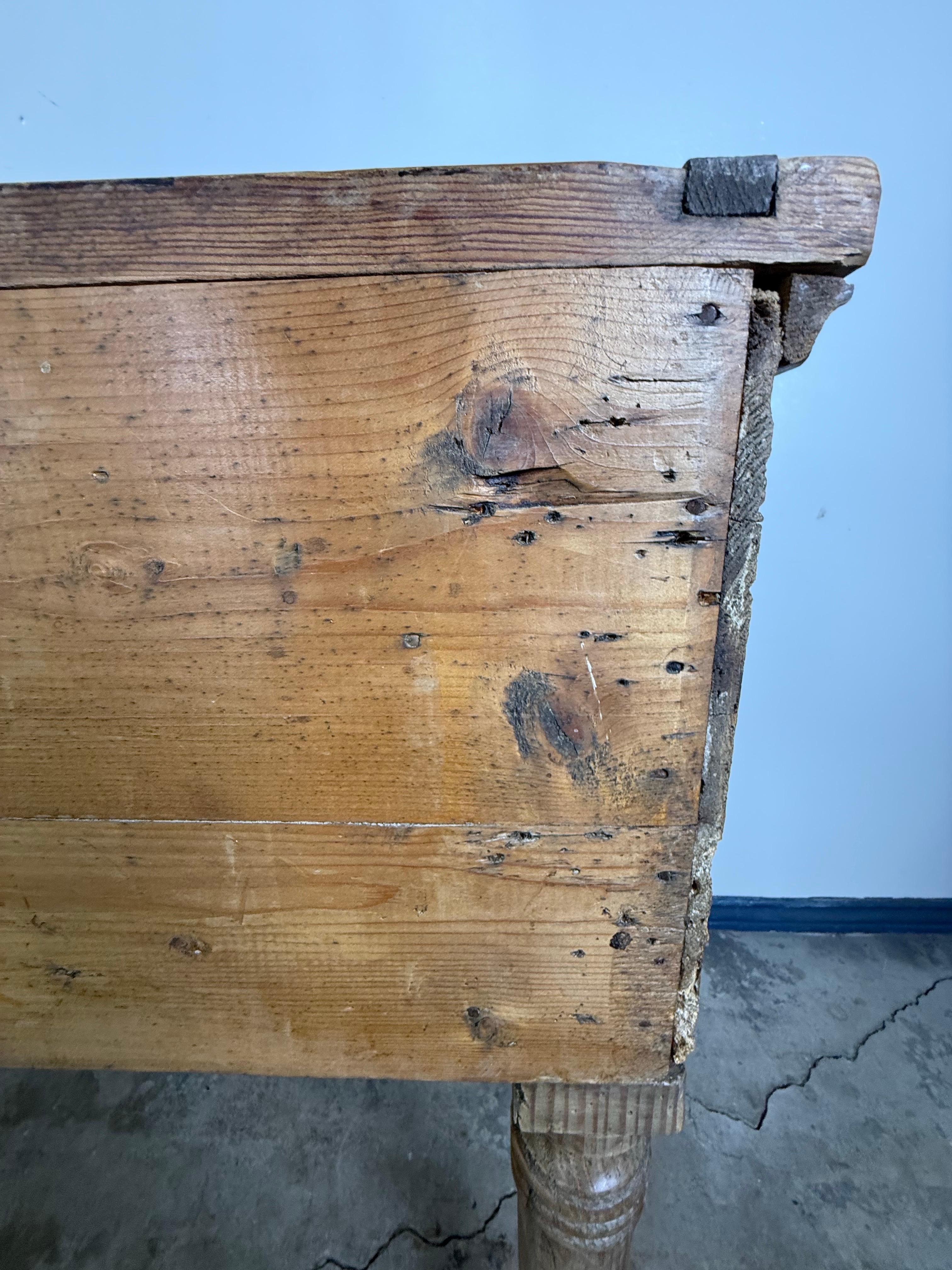 19th-century English Pine Sideboard For Sale 8