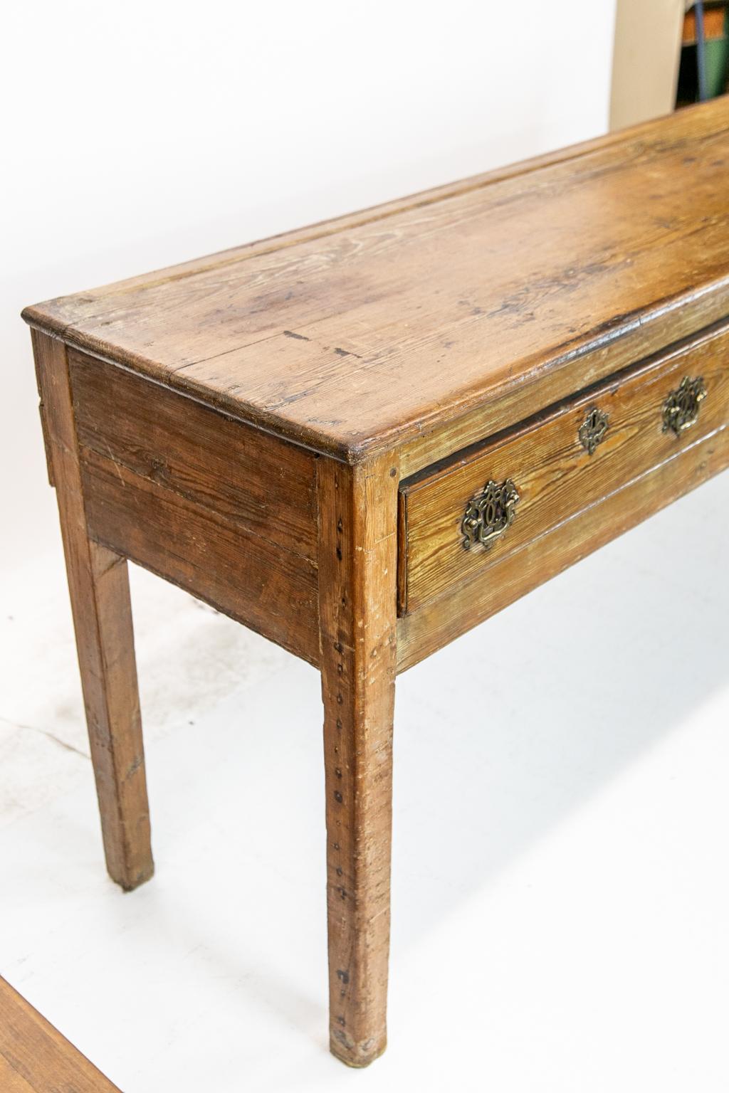 Credenza in pino inglese del XIX secolo In condizioni buone a Wilson, NC