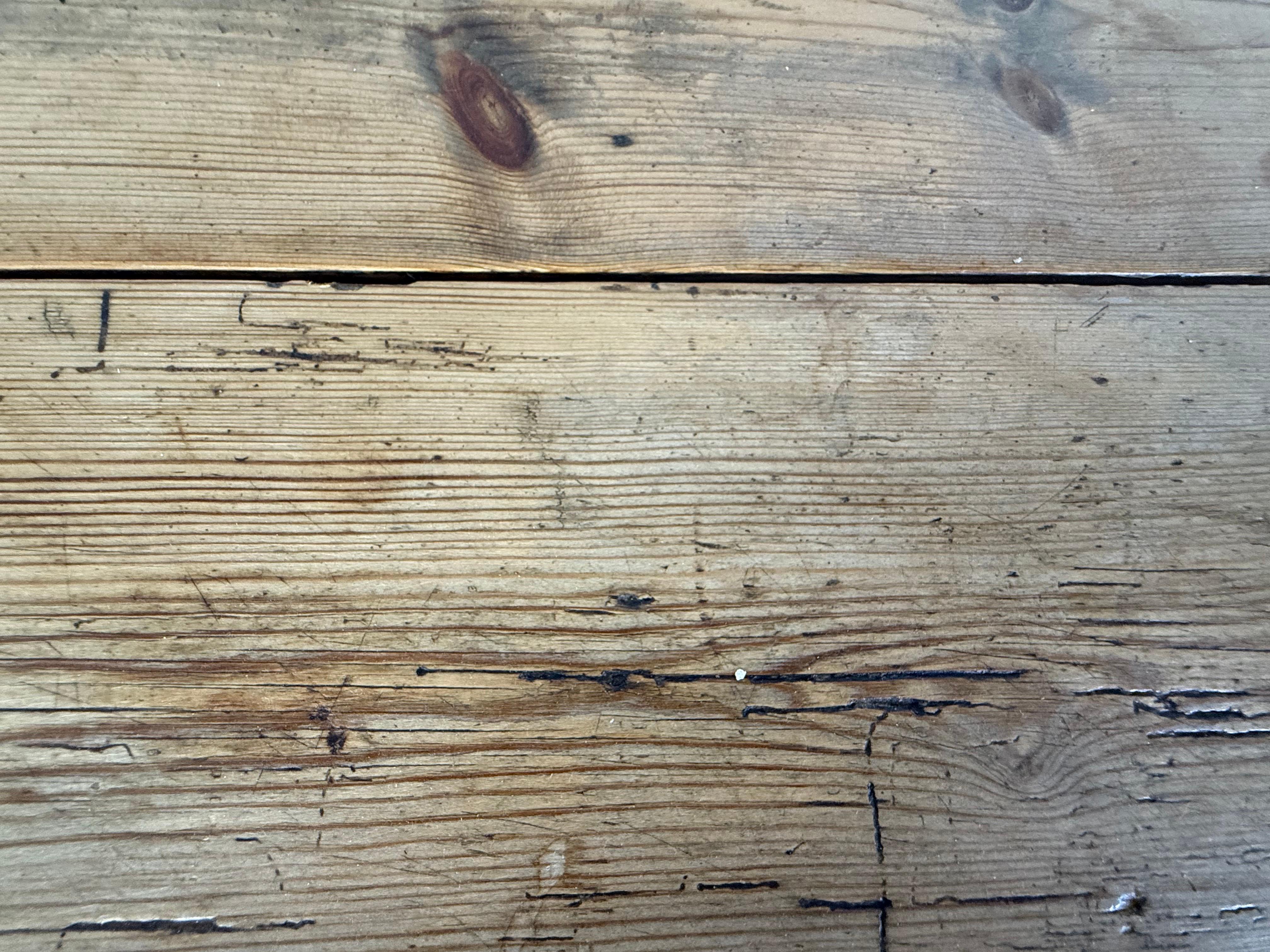 19th-century English Pine Sideboard For Sale 1