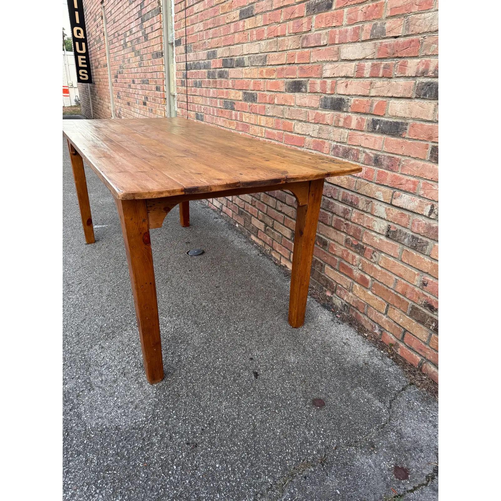 19th Century English Pine Table For Sale 1