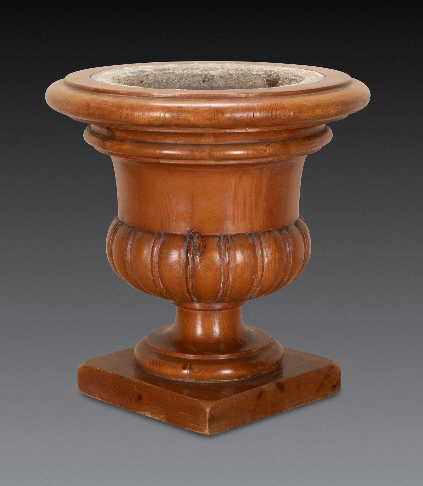 Enfriador de vino/jardinera de pino inglés del siglo XIX Neoclásico en venta
