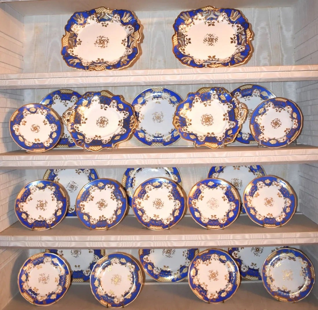19th Century English Porcelain China Service  For Sale