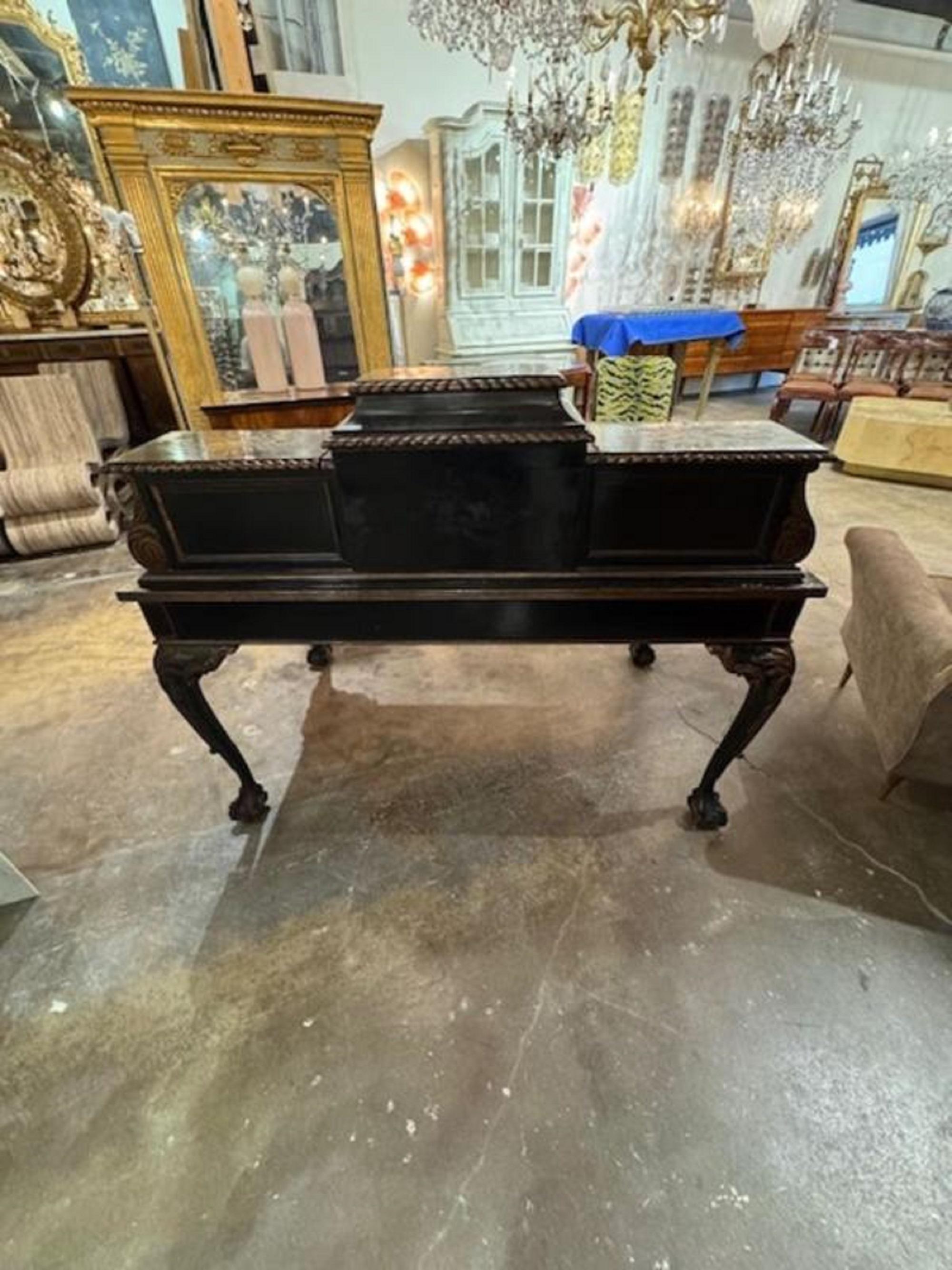 Englisches Queen Anne Chinoiserie-Büro-Schreibtisch aus dem 19. Jahrhundert im Angebot 8