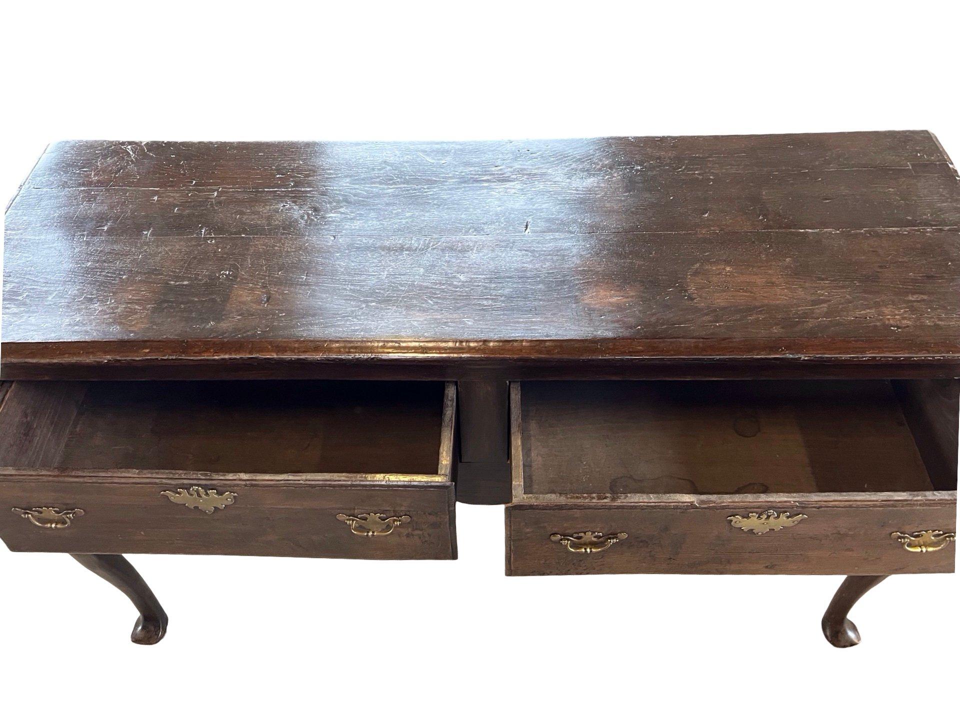 19th Century English Queen Anne Oak Console Table In Good Condition For Sale In Viterbo, VT