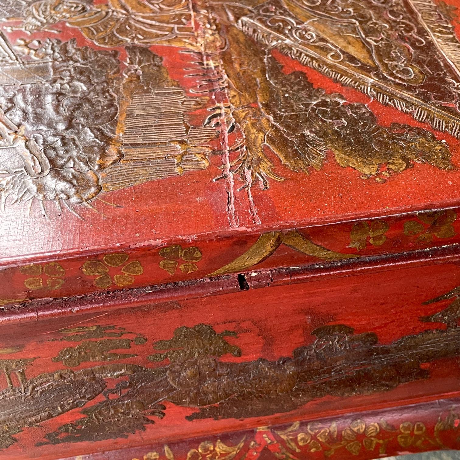 Bureau Queen Anne anglais du 19ème siècle laqué rouge Chinoiserie japonaise en vente 1