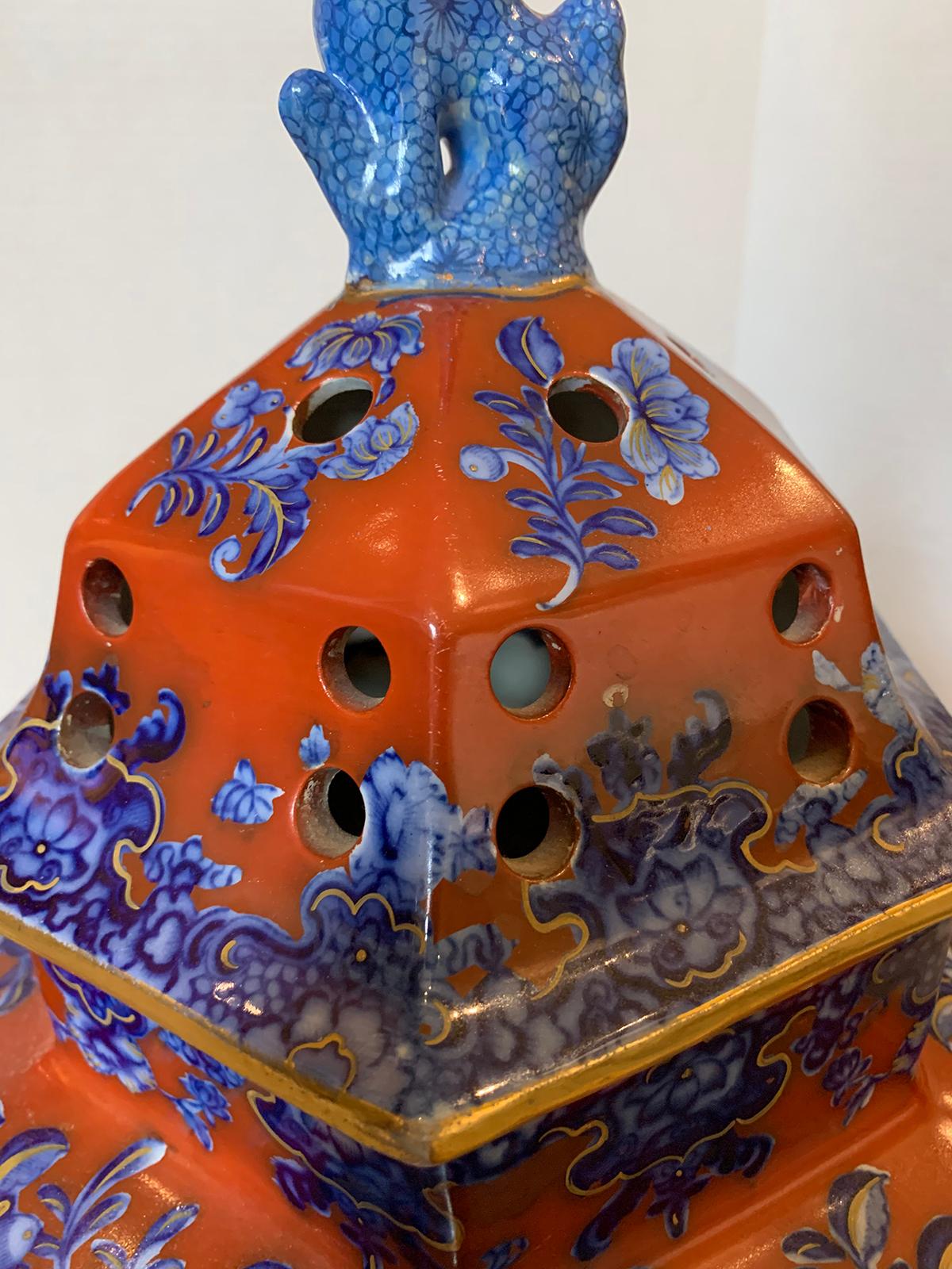 19th Century English Red and Blue Chinoiserie Lidded Potpourri, Foo Dog Finial For Sale 7