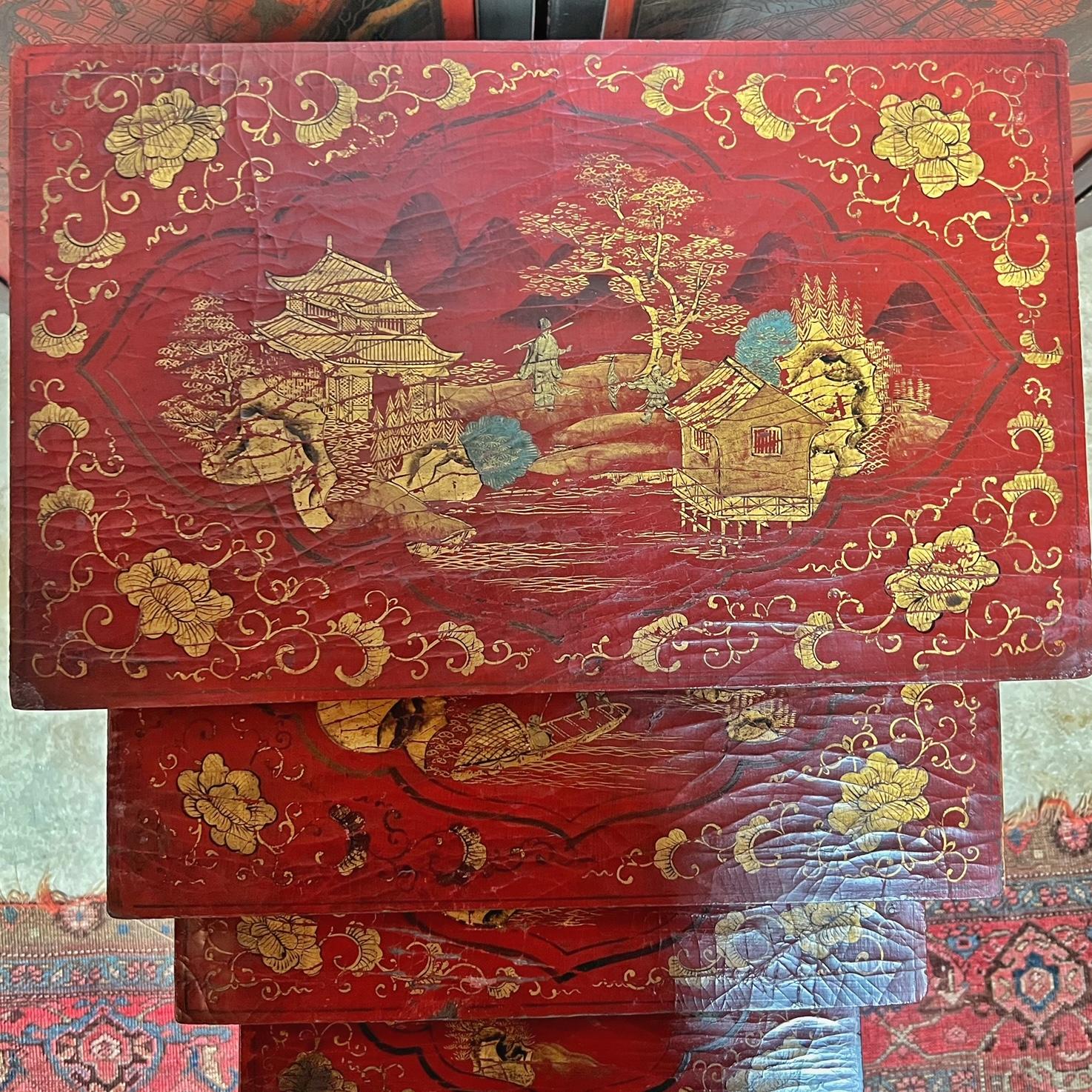 Englische rot lackierte Schachteltische mit Japanlack aus dem 19. Jahrhundert im Angebot 8