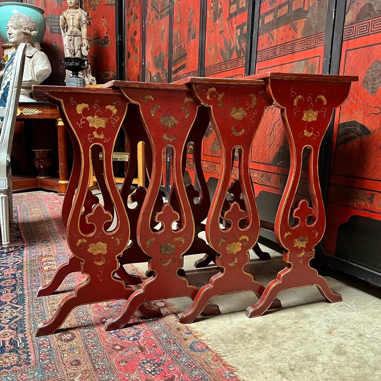 19th Century English Red Lacquered Japanned Nesting Tables For Sale 2