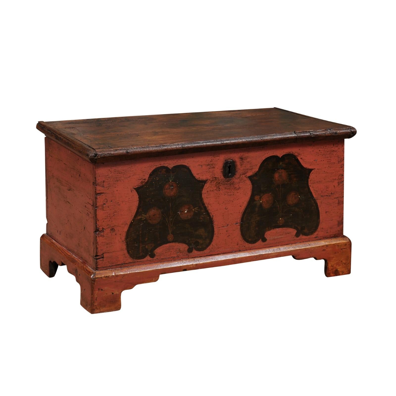  19th Century English Red Painted Pine Trunk For Sale
