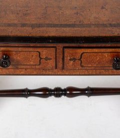 Mesa de biblioteca de Amboyna del estilo Regencia inglés del siglo XIX