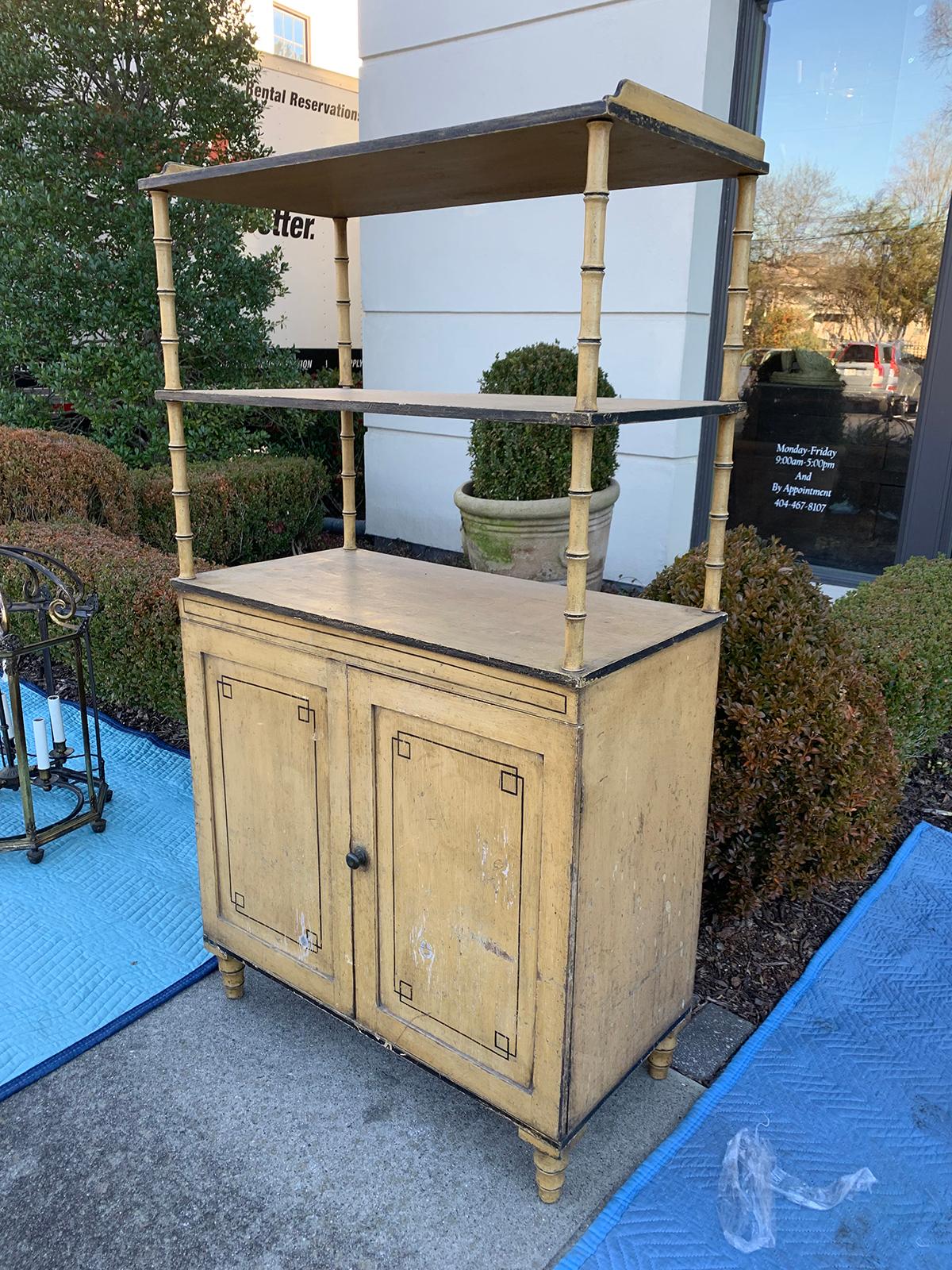 19th Century English Regency Cabinet with Etagere For Sale 1