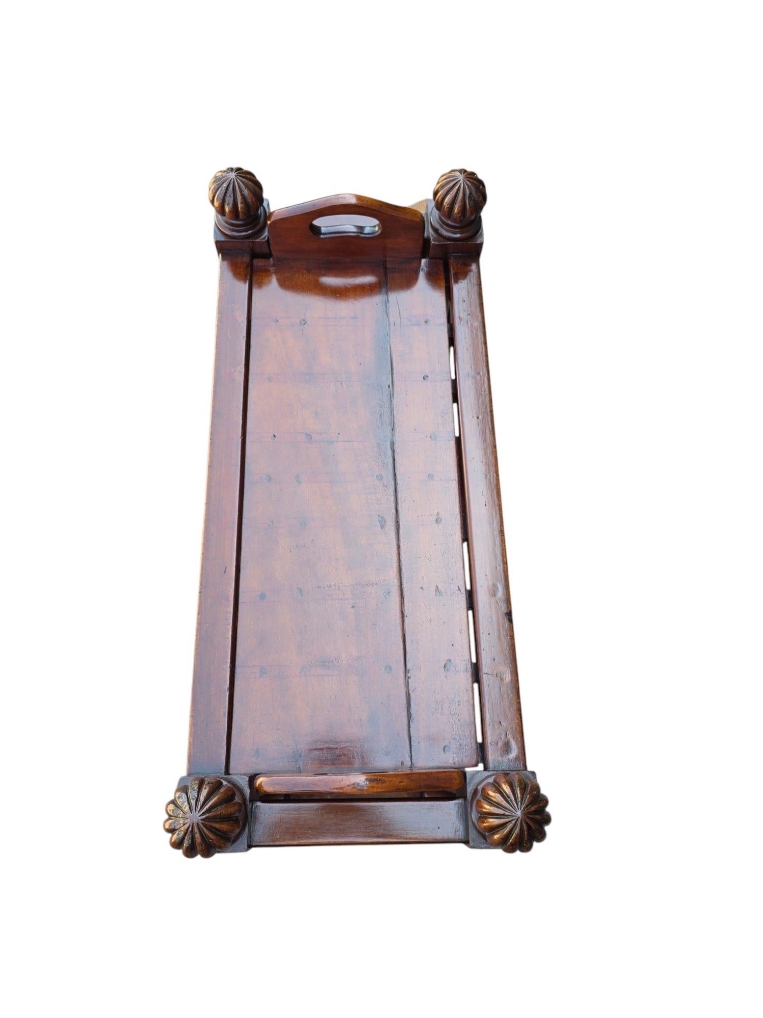Canterbury de la Regencia Inglesa del Siglo XIX en venta 4