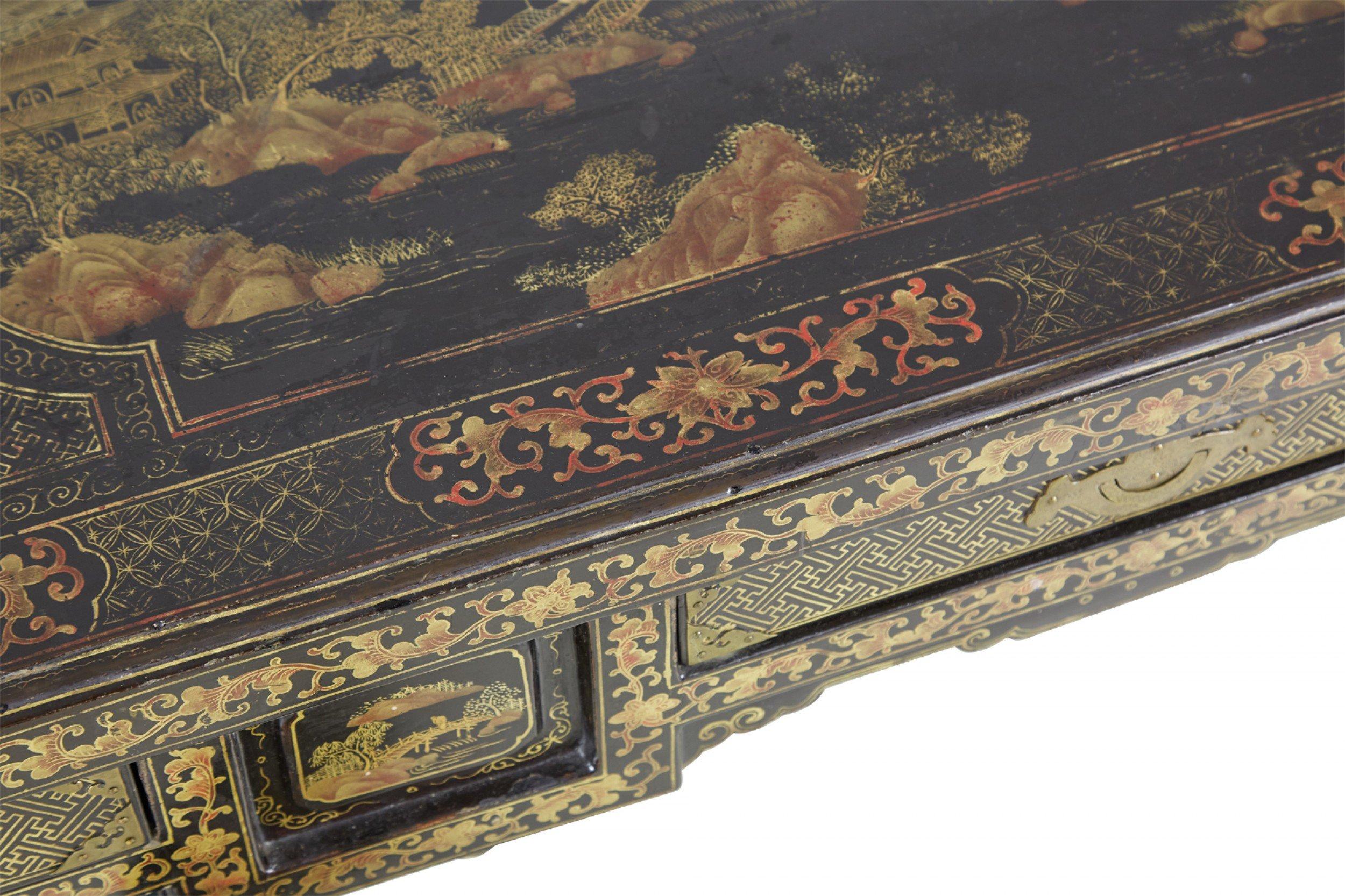 19th Century English Regency Chinese Export Gilt Black Lacquer Desk For Sale 9