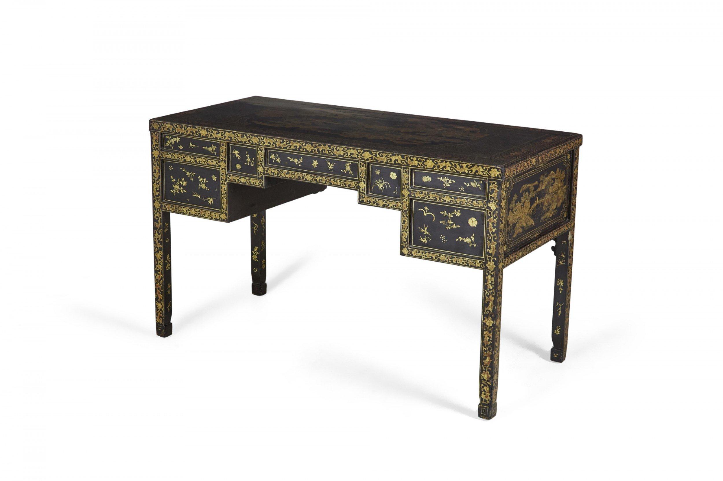 19th Century English Regency Chinese Export Gilt Black Lacquer Desk For Sale 2