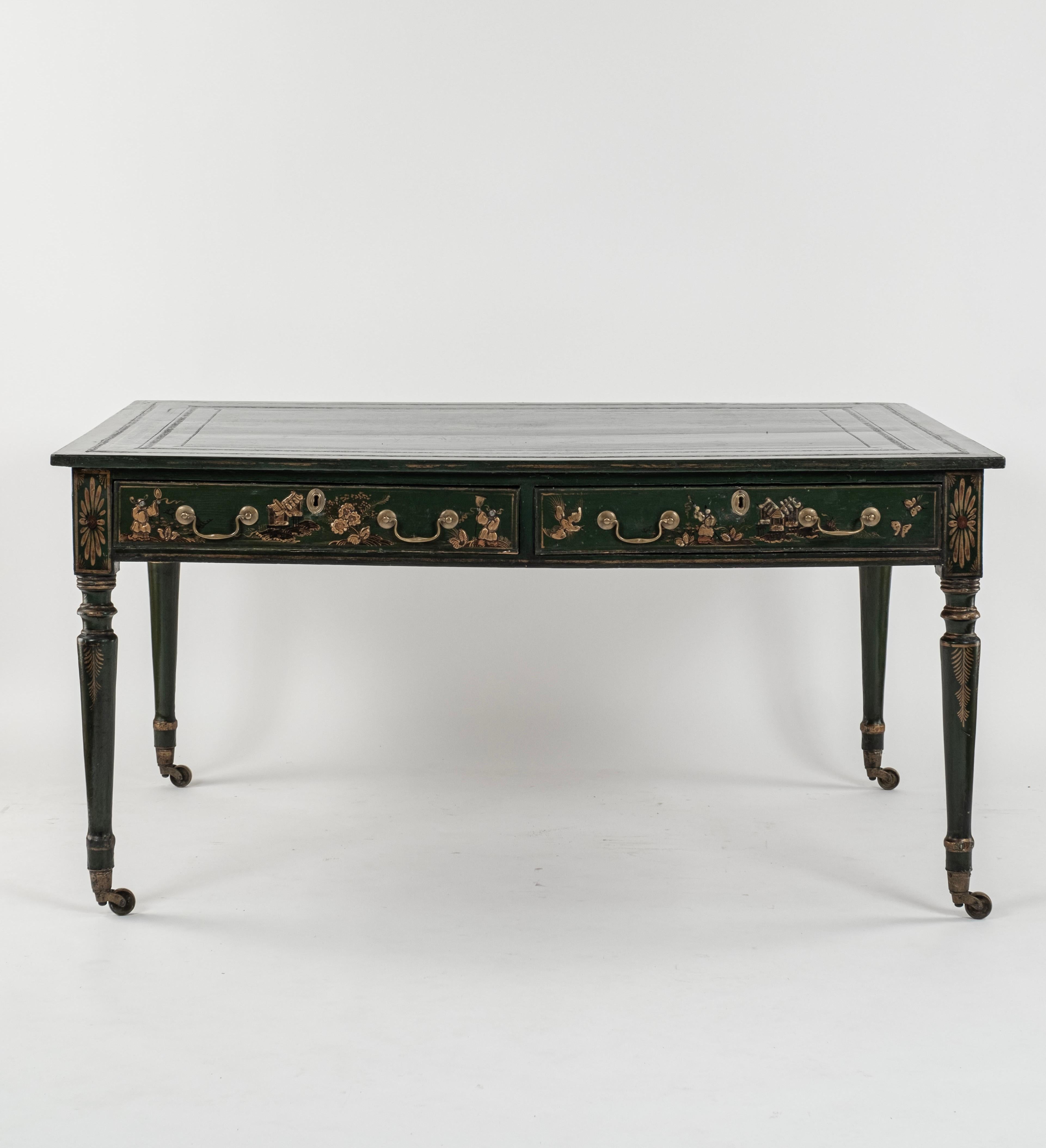  19. Jahrhundert Englisch Regency Chinoiserie Bibliothek Tisch  Eine erhebliche 19. Jahrhundert, Englisch Regency, Chinoiserie Partner Bibliothek Tisch mit einem großen alten bearbeitetes Leder oben. Auf jeder Seite befinden sich zwei Schubladen mit