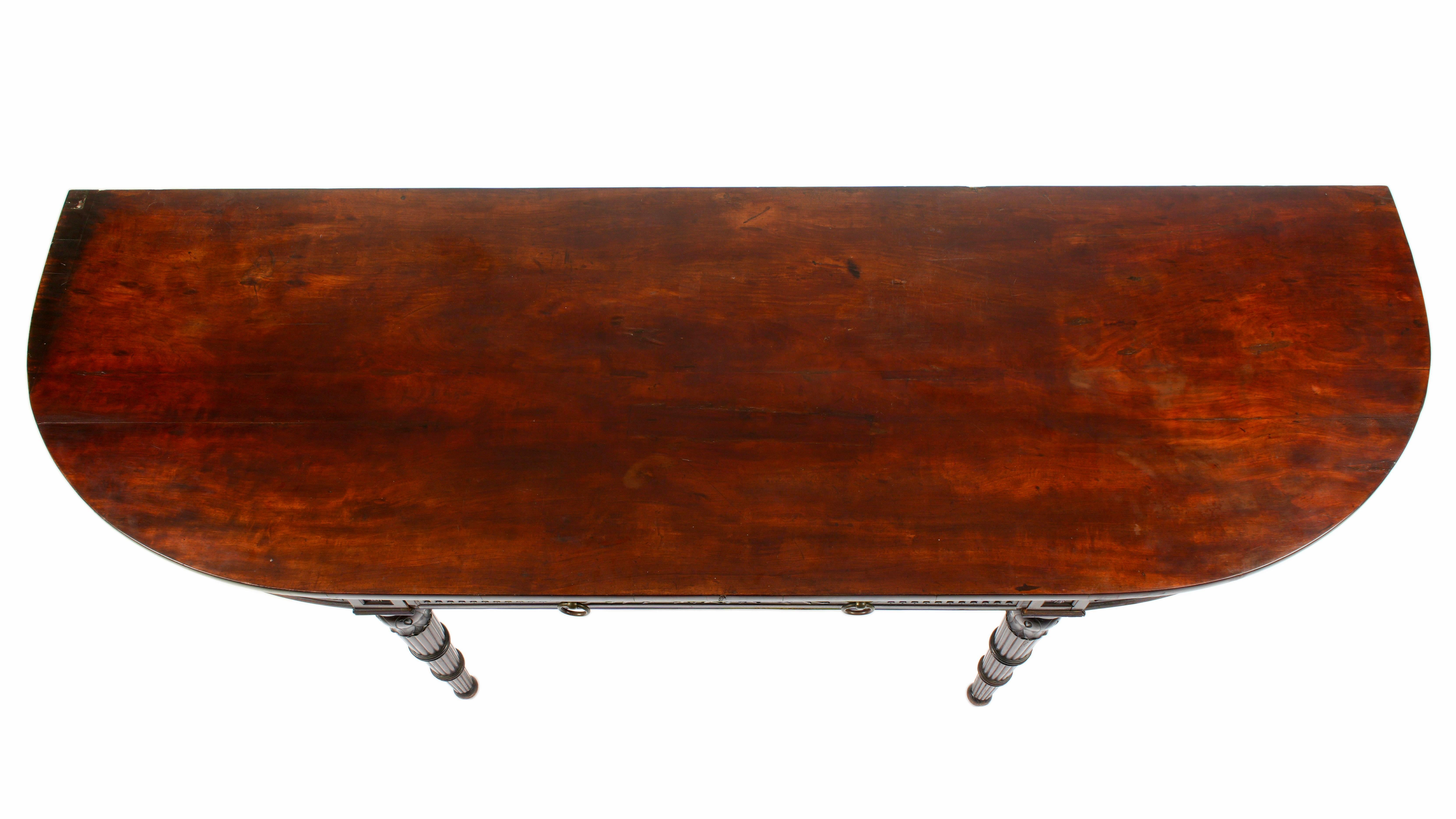 Console/table de service Regency anglaise du 19ème siècle en vente 2