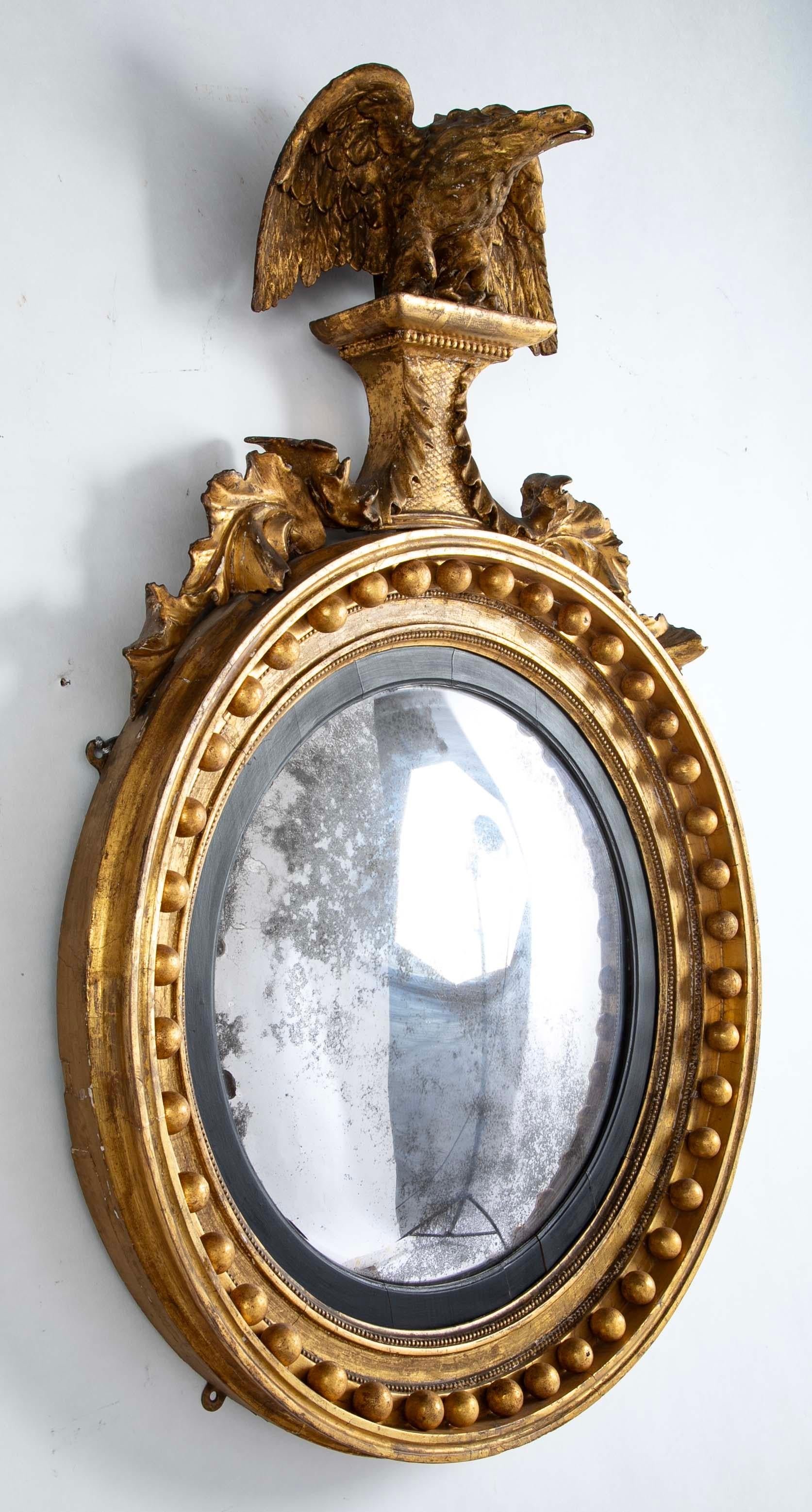 19th Century English Regency Gilt Wood Convex Mirror with Carved Eagle For Sale 1