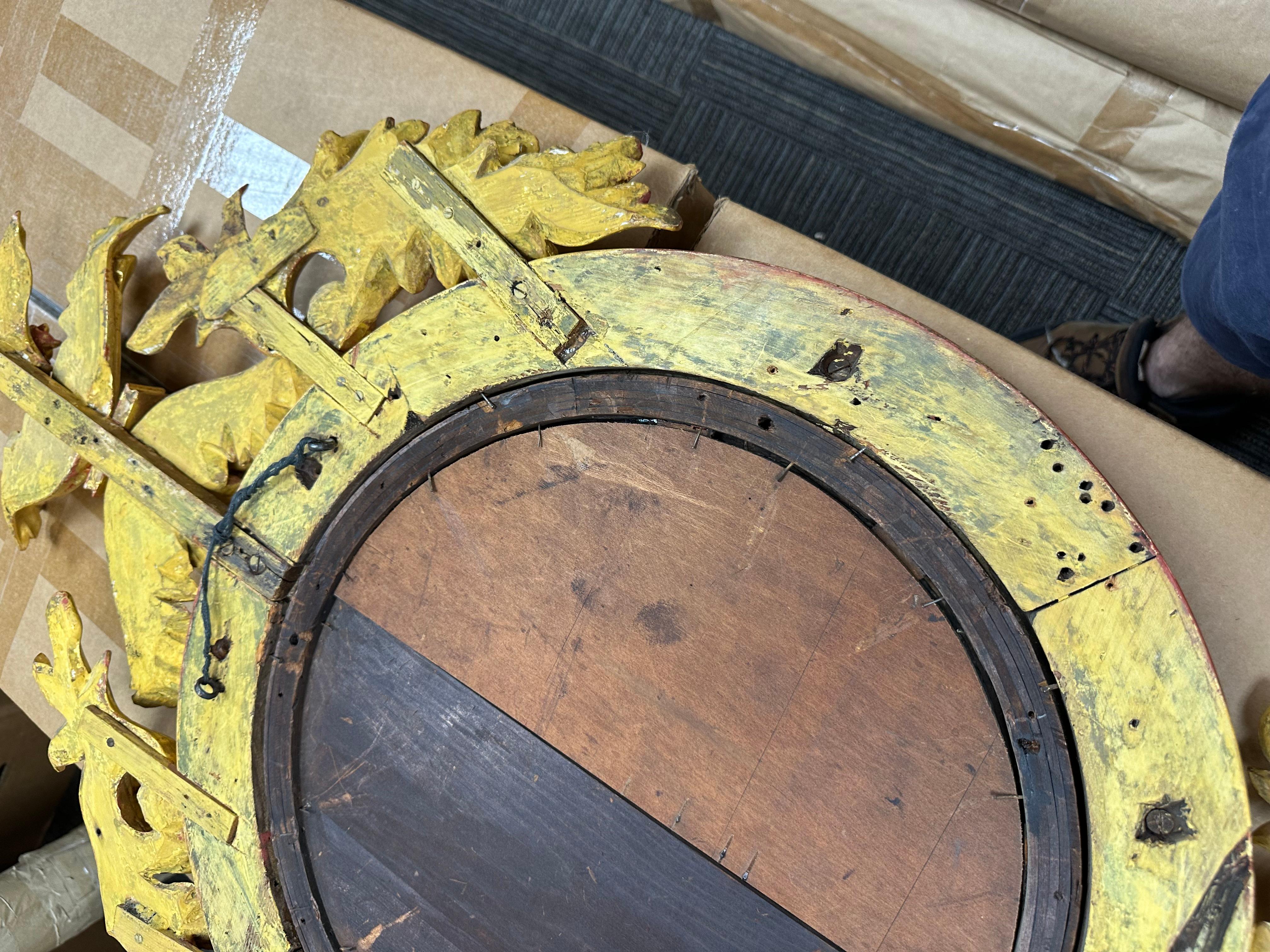 19th Century English Regency Giltwood Convex Mirror For Sale 6