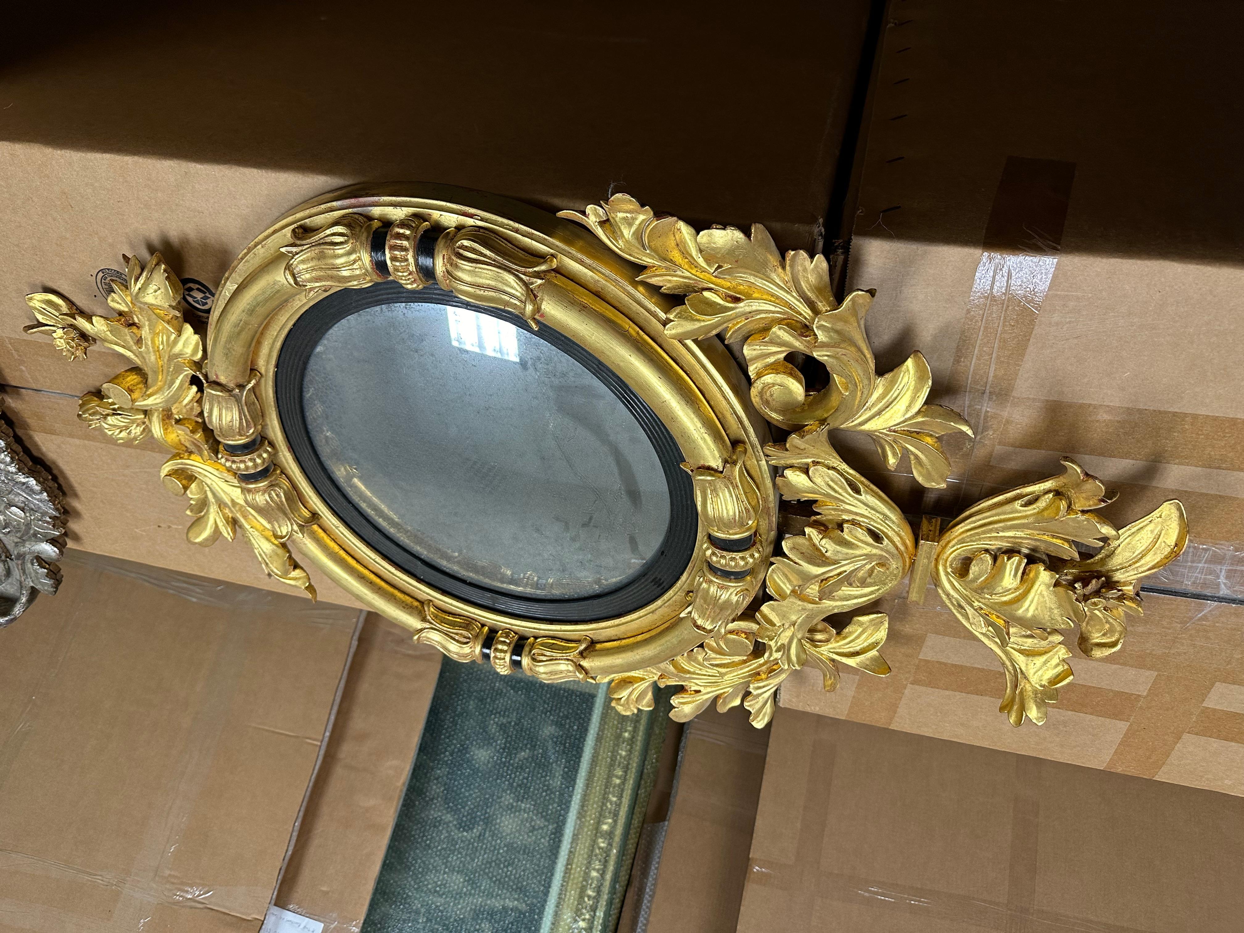 Glass 19th Century English Regency Giltwood Convex Mirror For Sale