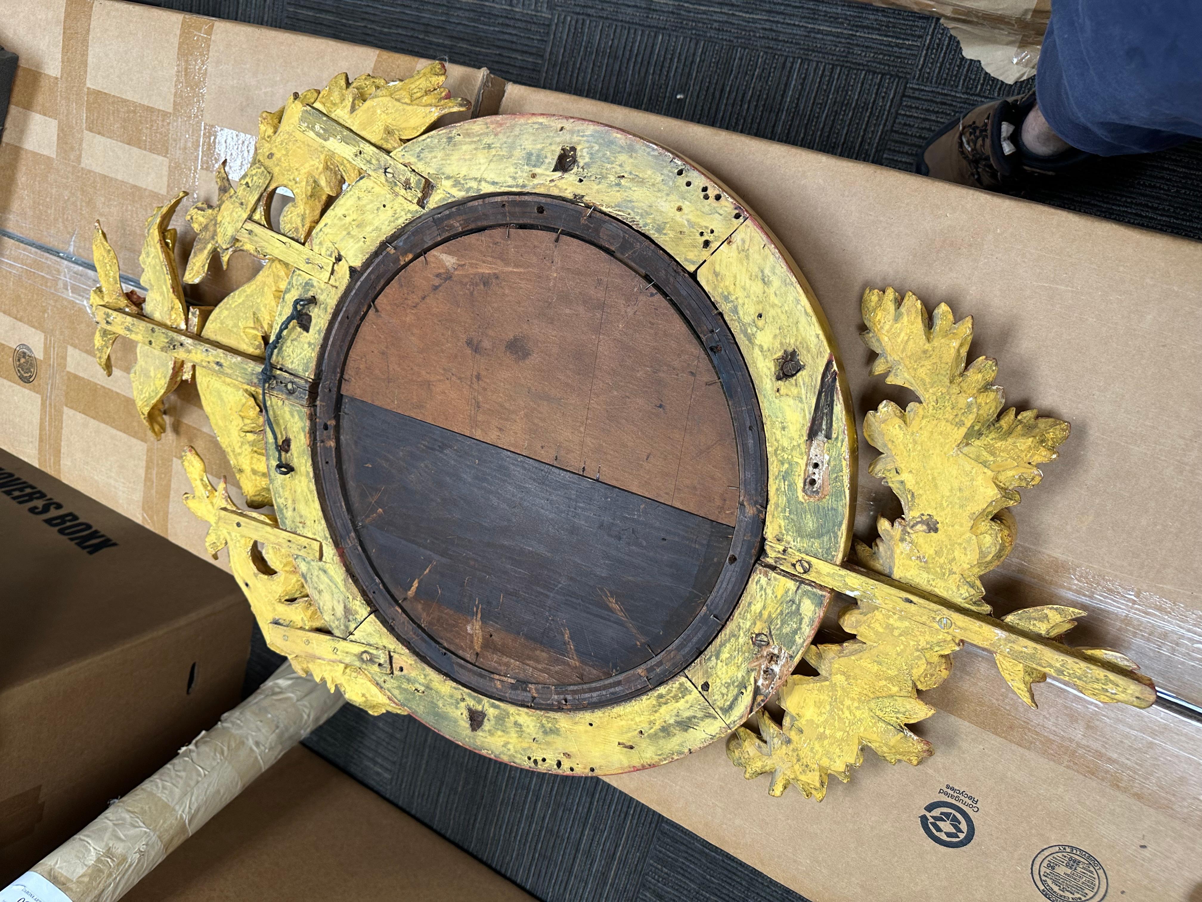 19th Century English Regency Giltwood Convex Mirror For Sale 5