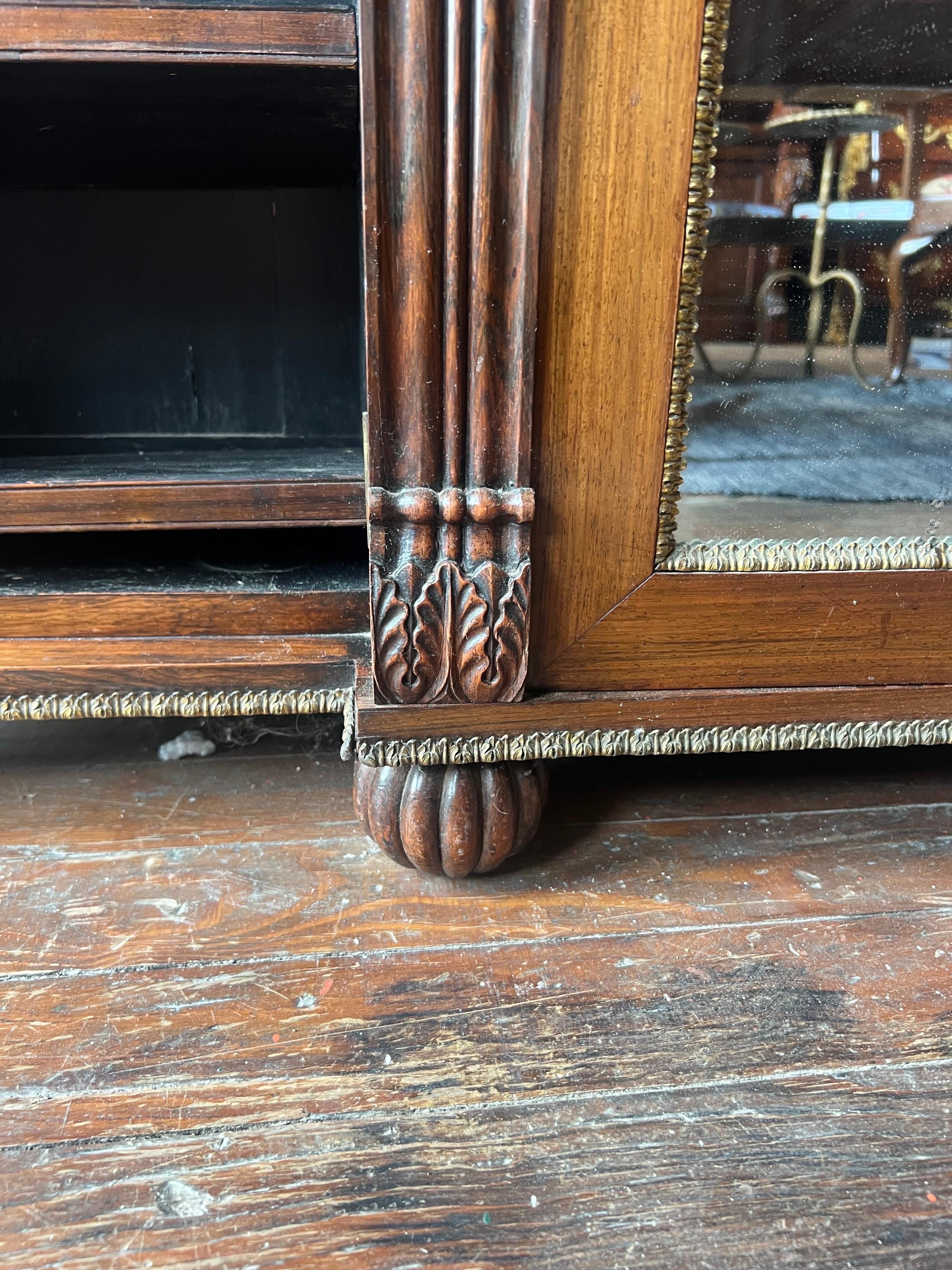 19th Century English Regency Inlaid Rosewood Breakfront Bookcase Cabinet  In Good Condition For Sale In Charleston, SC