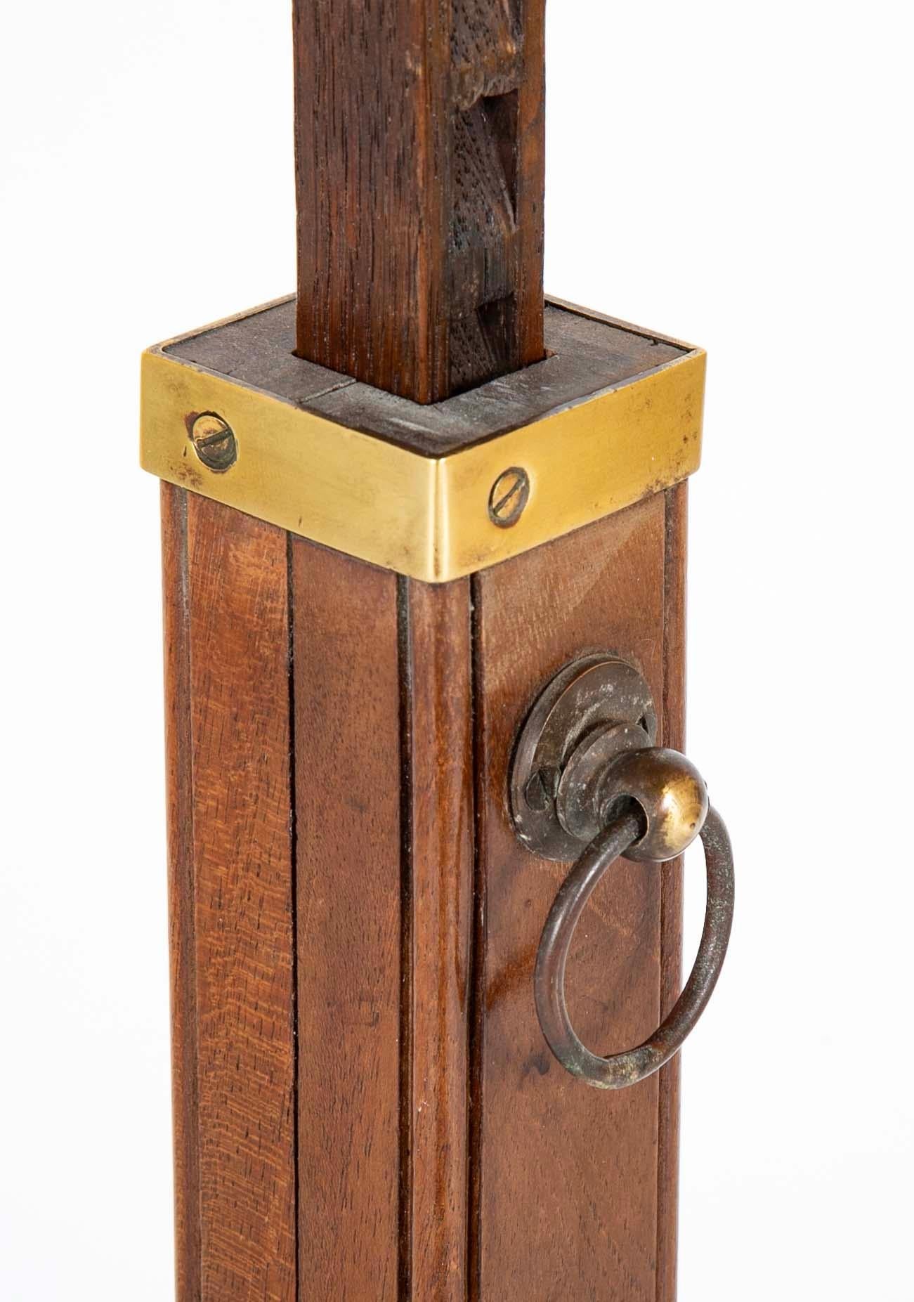 Regencia inglesa del siglo XIX Candelabro de caoba con pedestal ajustable en venta 1