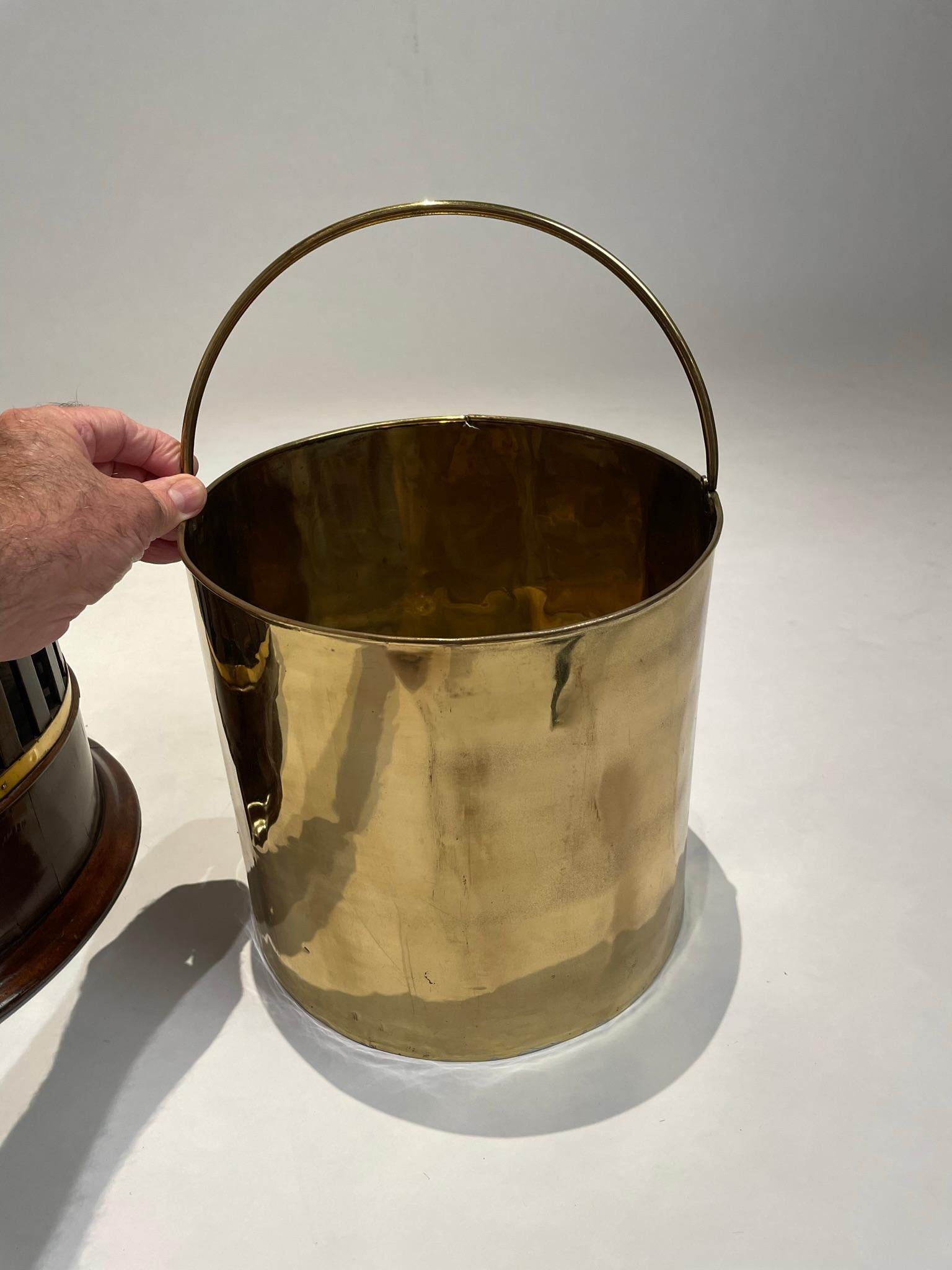 19th Century English Regency Mahogany And Brass Bucket  For Sale 14