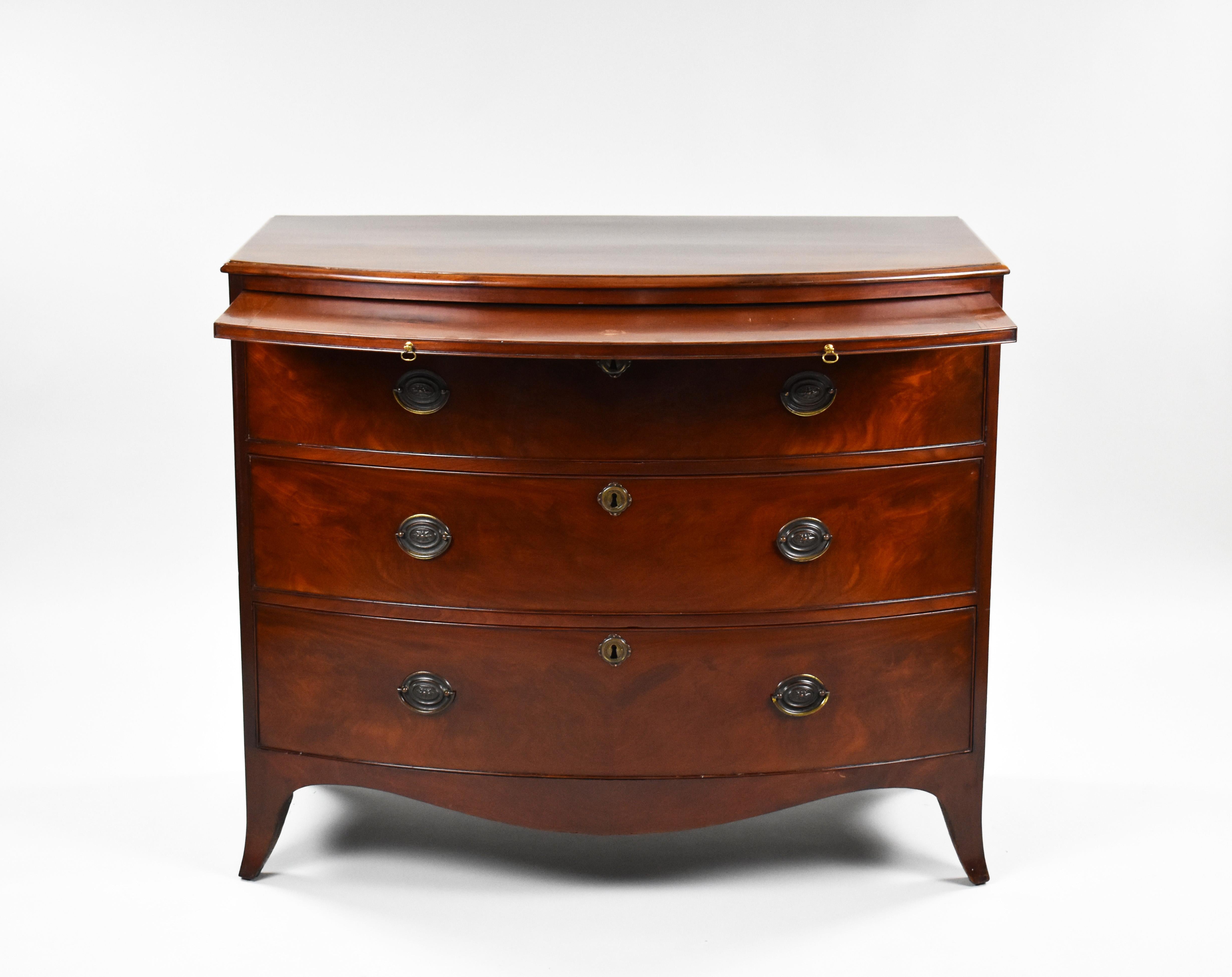 19th Century English Regency Mahogany Bow Front Chest of Drawers For Sale 1