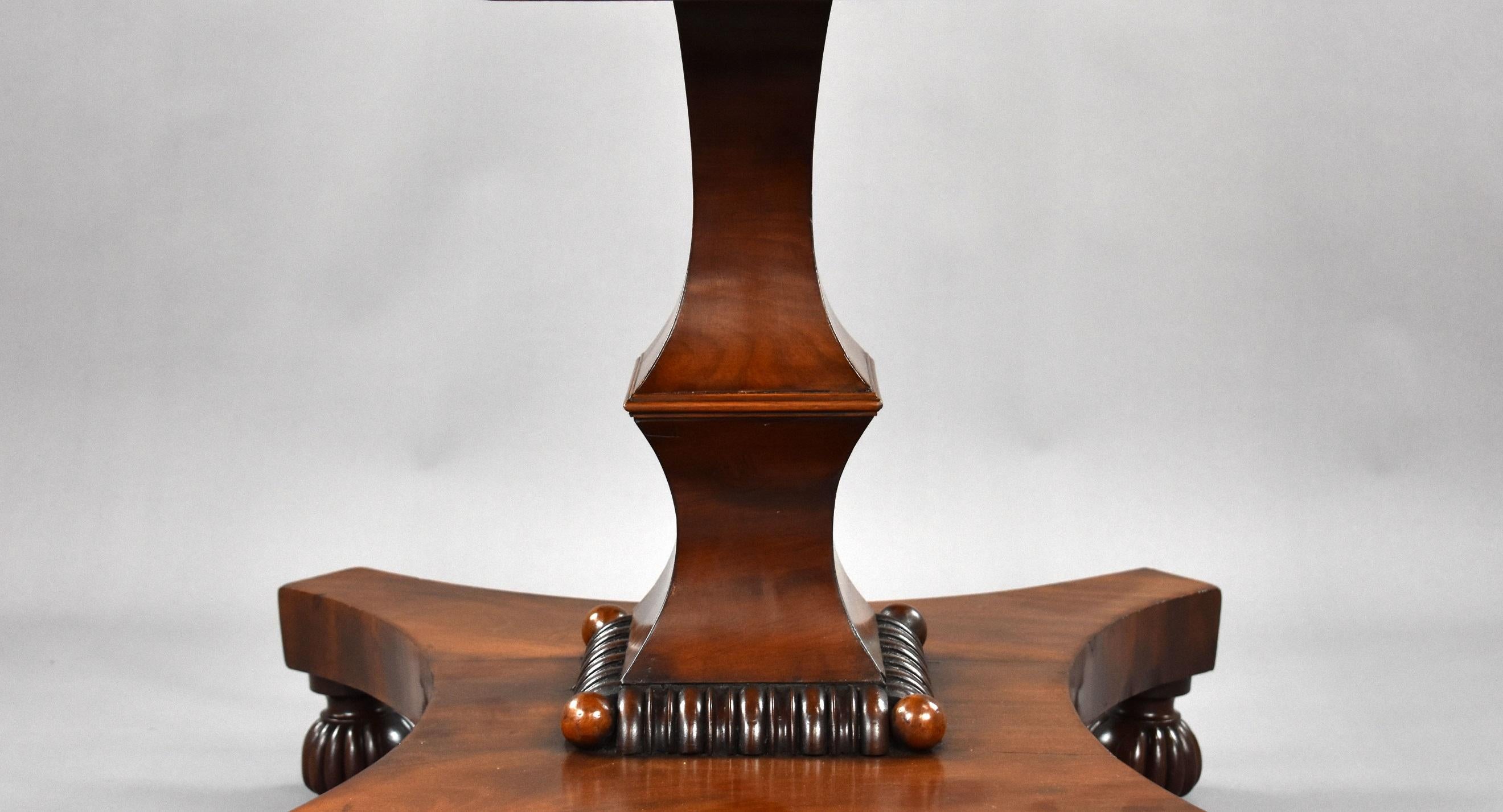 19th Century English Regency Mahogany Breakfast Table For Sale 3