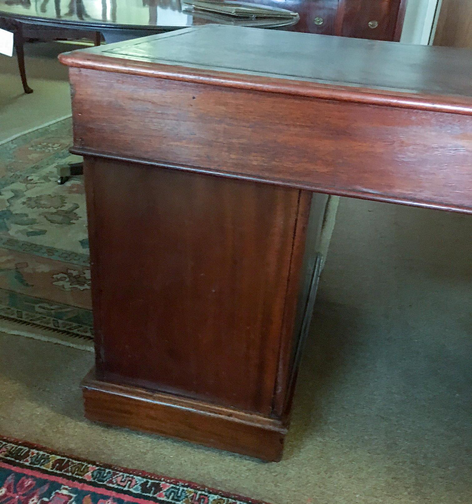 19th century English Regency Mahogany Desk 4