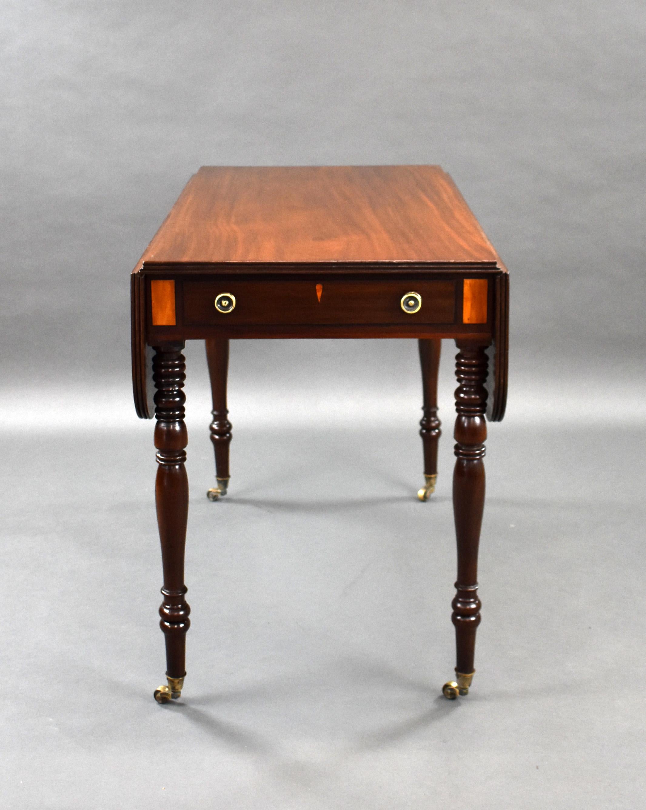 19th Century English Regency Mahogany Drop Leaf Pembroke Table For Sale 2