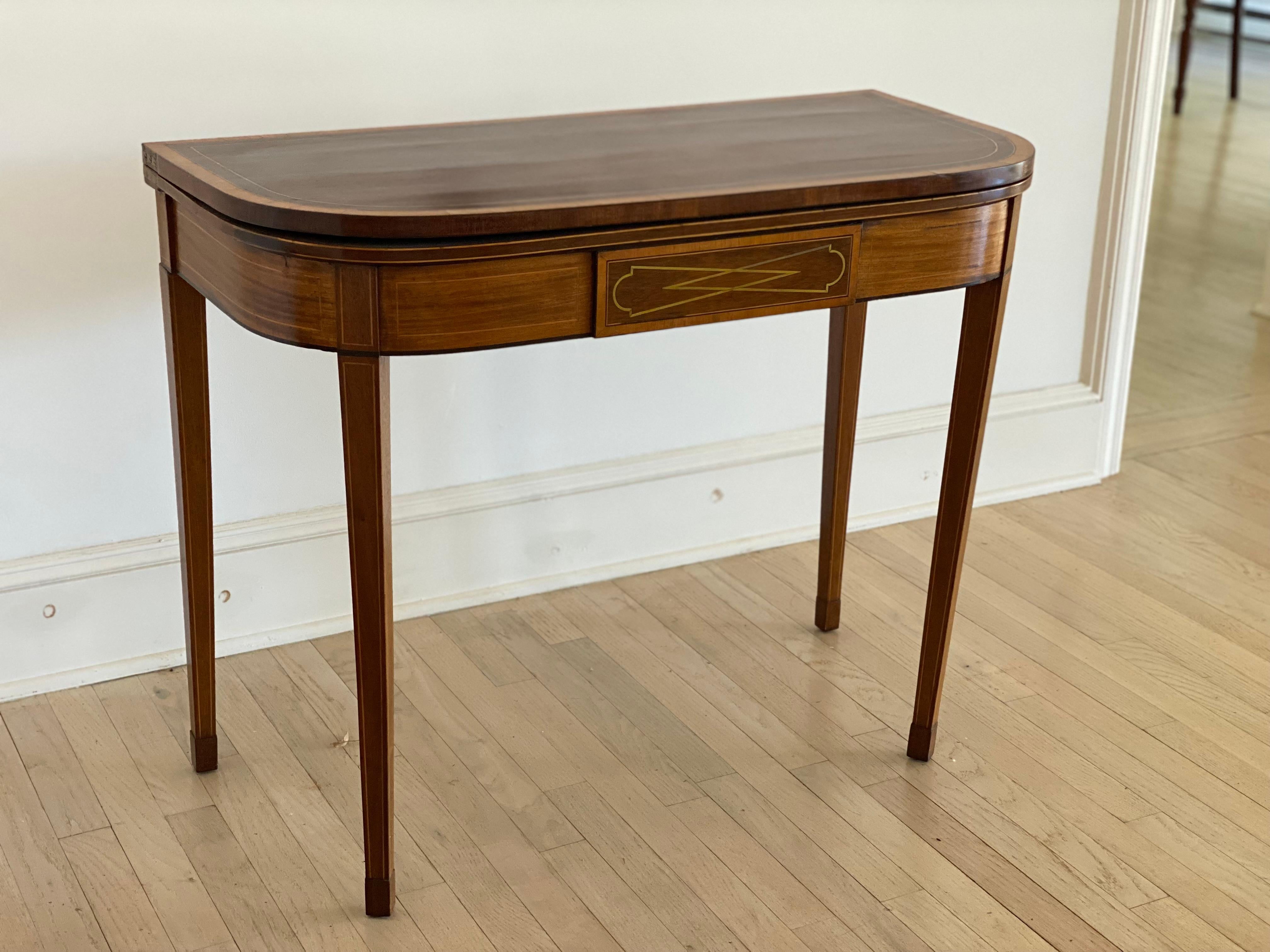 19th Century English Regency Mahogany Flip Top Games Table In Good Condition For Sale In Southampton, NY