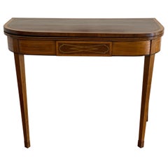 Mesa de juegos abatible de caoba de la Regencia inglesa del siglo XIX
