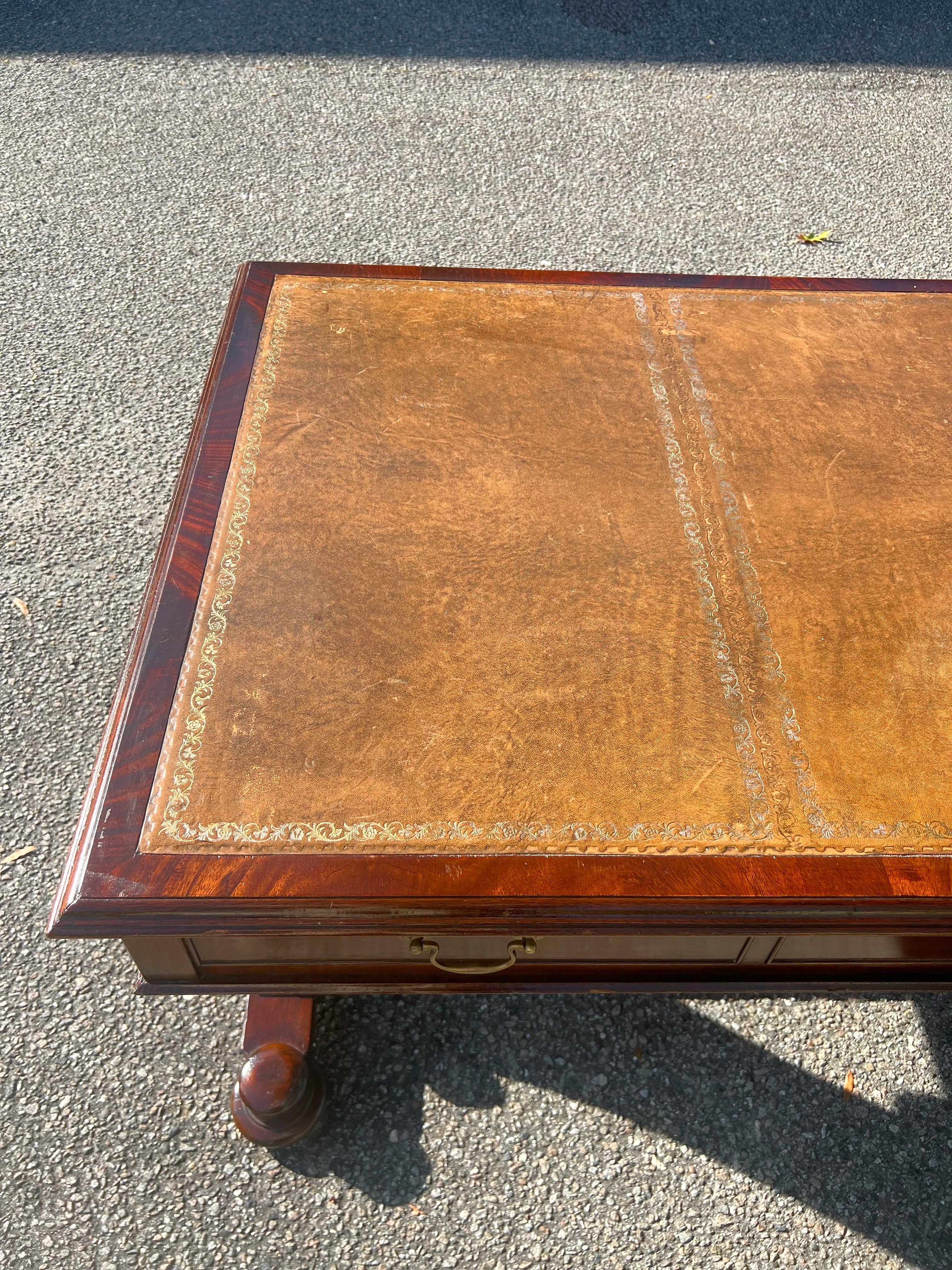19th Century English Regency Mahogany Leather Top Writing Desk For Sale 8