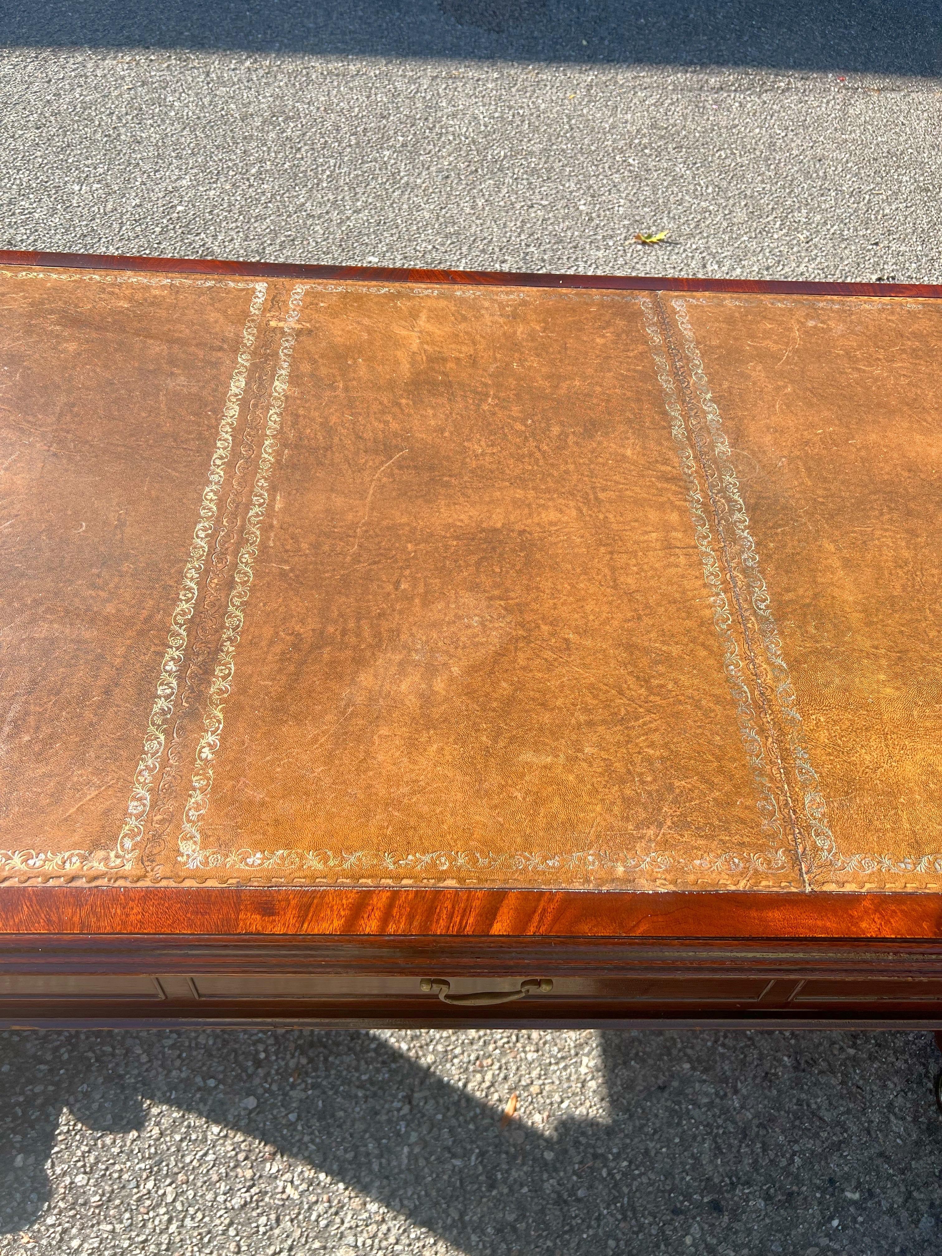 19th Century English Regency Mahogany Leather Top Writing Desk For Sale 9