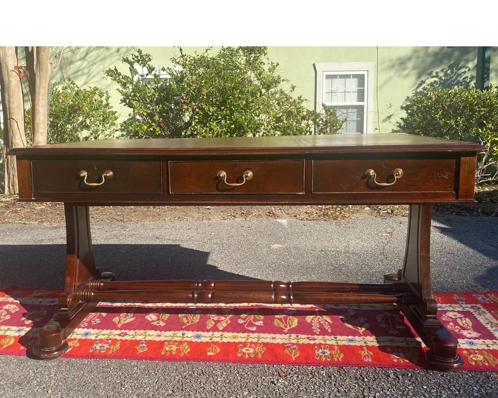 19th Century English Regency Mahogany Leather Top Writing Desk For Sale 3
