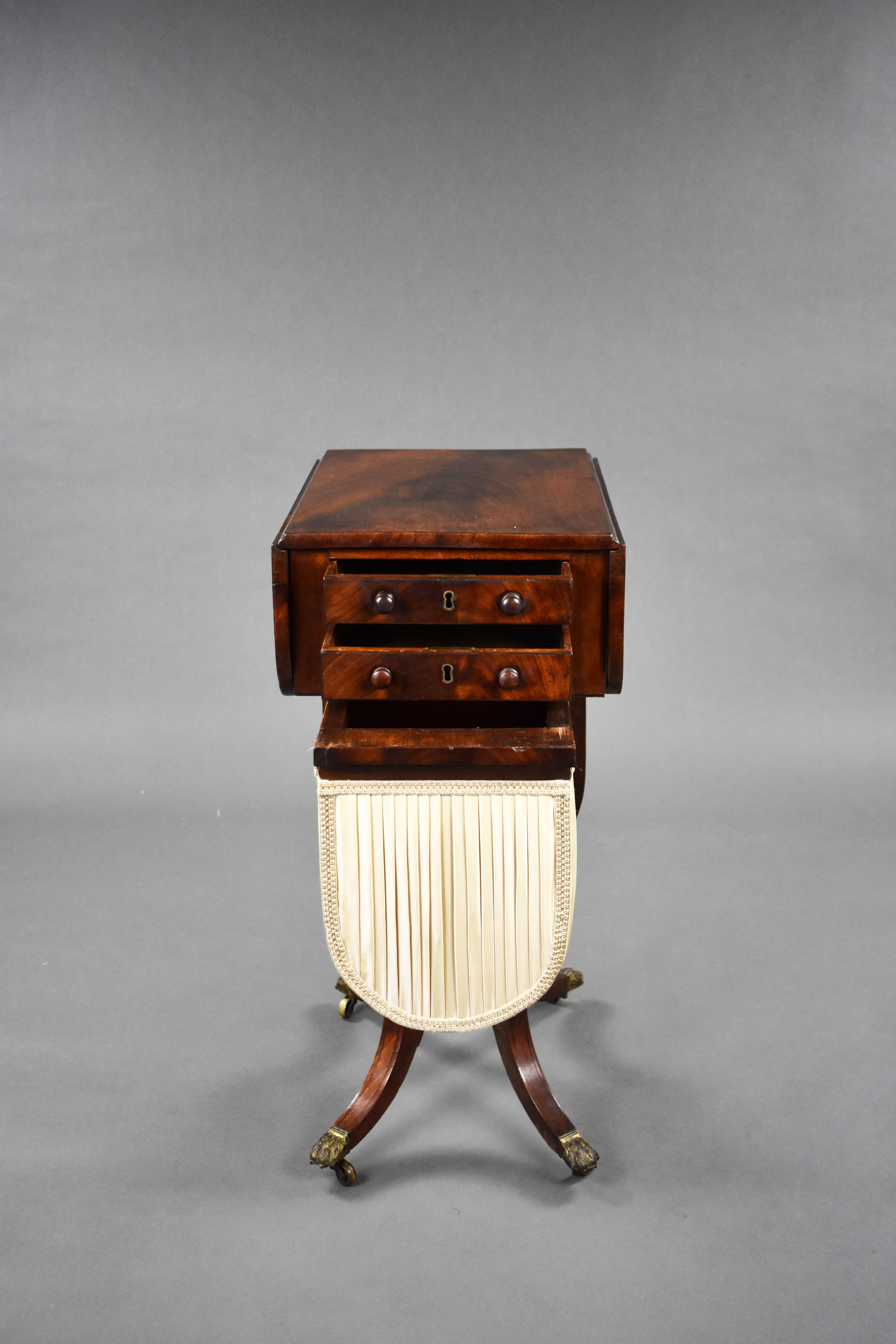 19th Century English Regency Mahogany Needlework Table For Sale 10