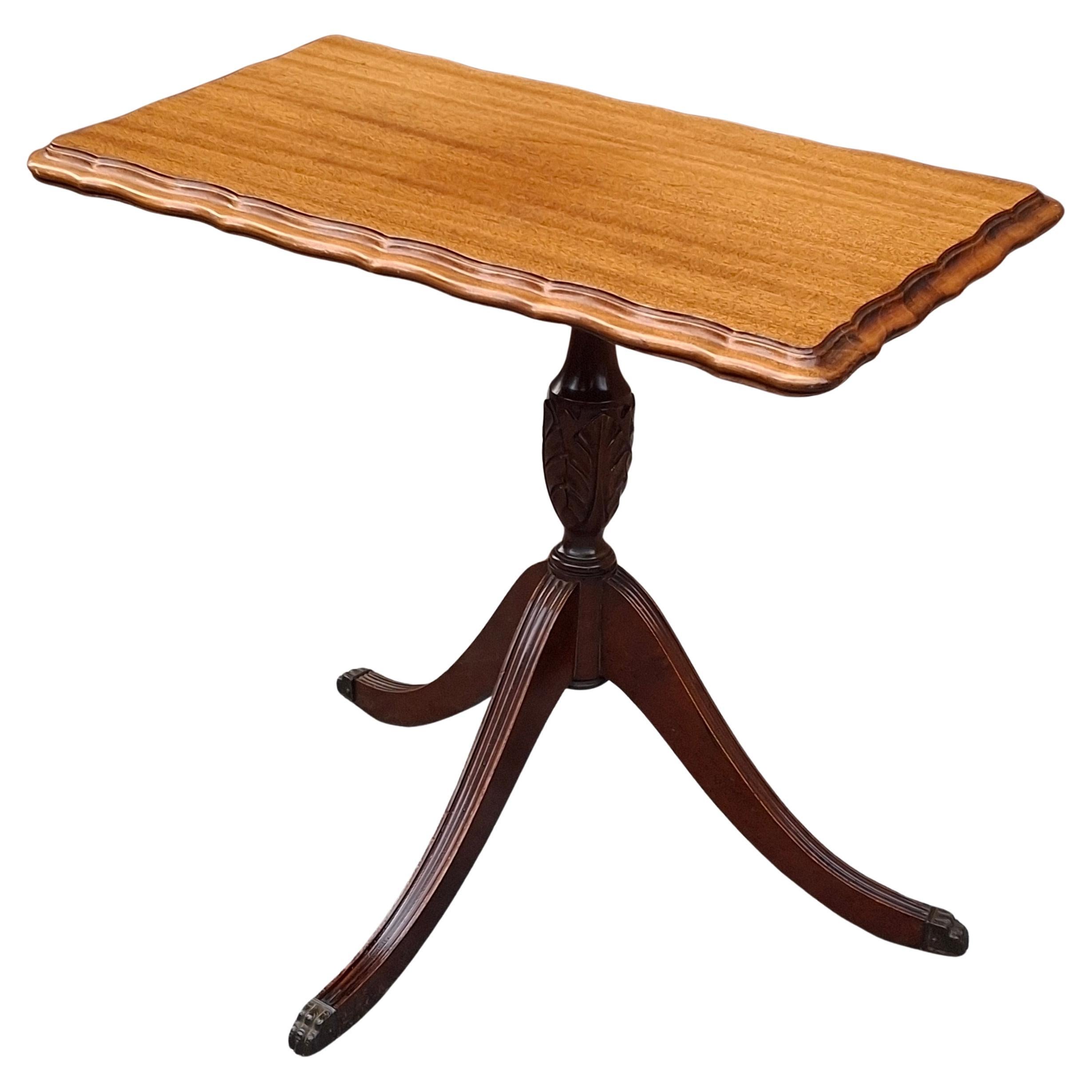 19th Century English Regency Mahogany Pedestal Supper or Occasional Table For Sale