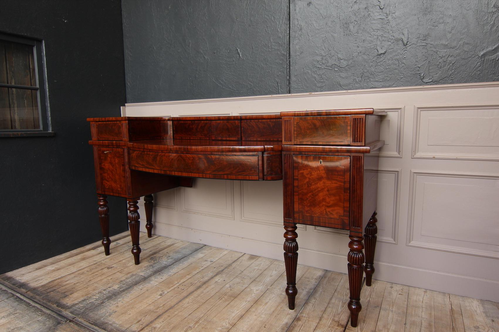 19th Century English Regency Mahogany Sideboard For Sale 1