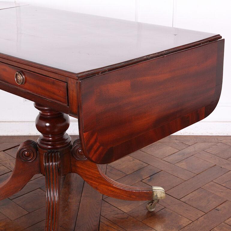 19th Century English Regency Mahogany Sofa Table Writing Table In Good Condition In Vancouver, British Columbia