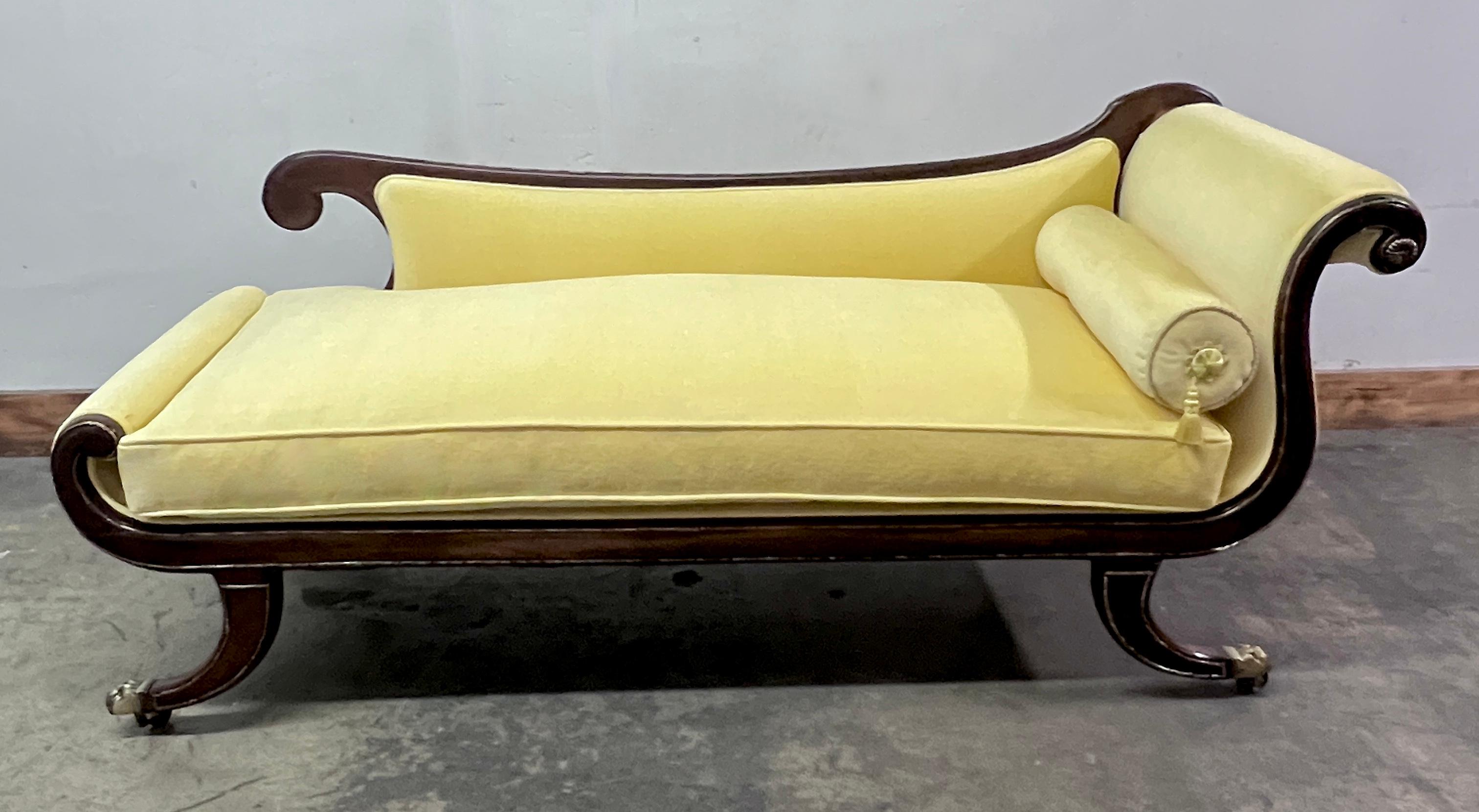 Hand-Crafted 19th Century English Regency Recamier  For Sale