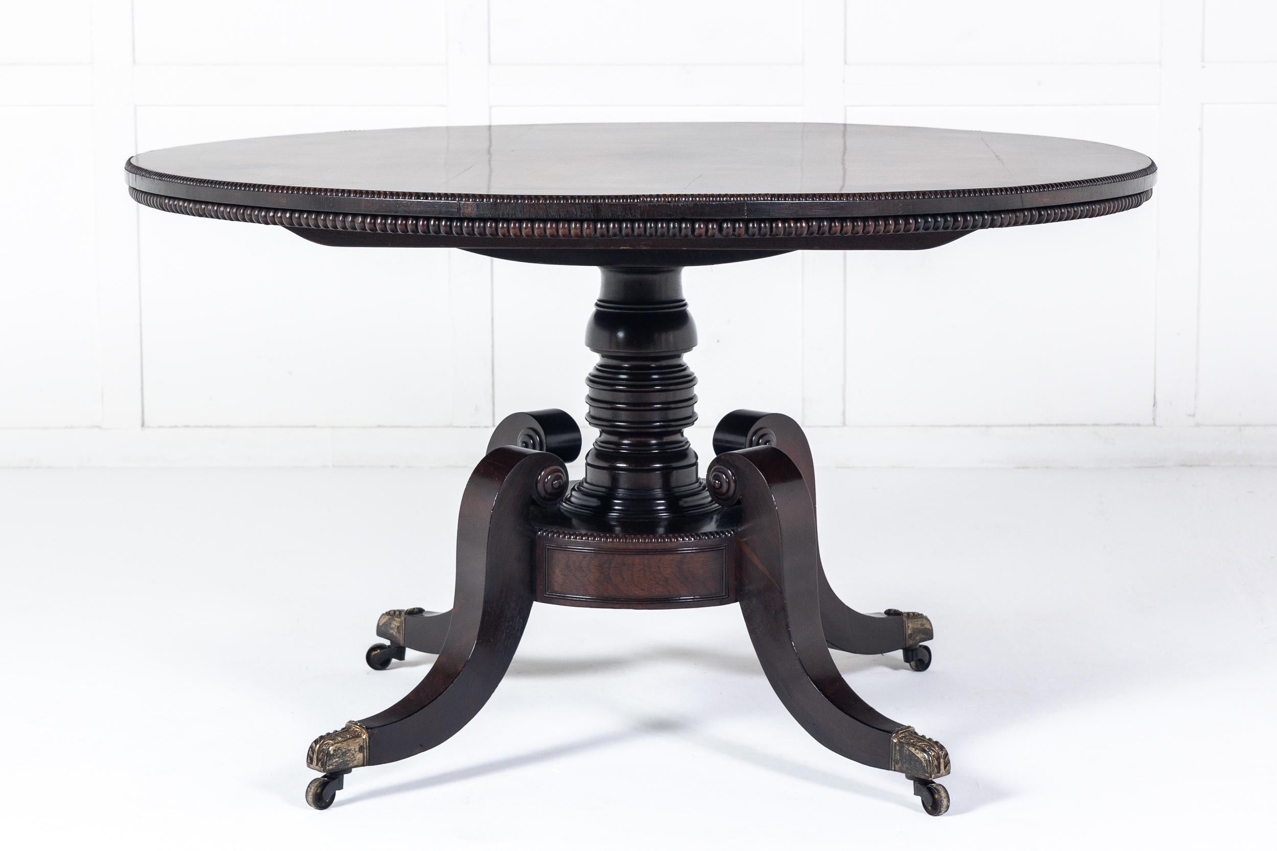 19th Century English Regency Rosewood Centre Table In Excellent Condition For Sale In Gloucestershire, GB