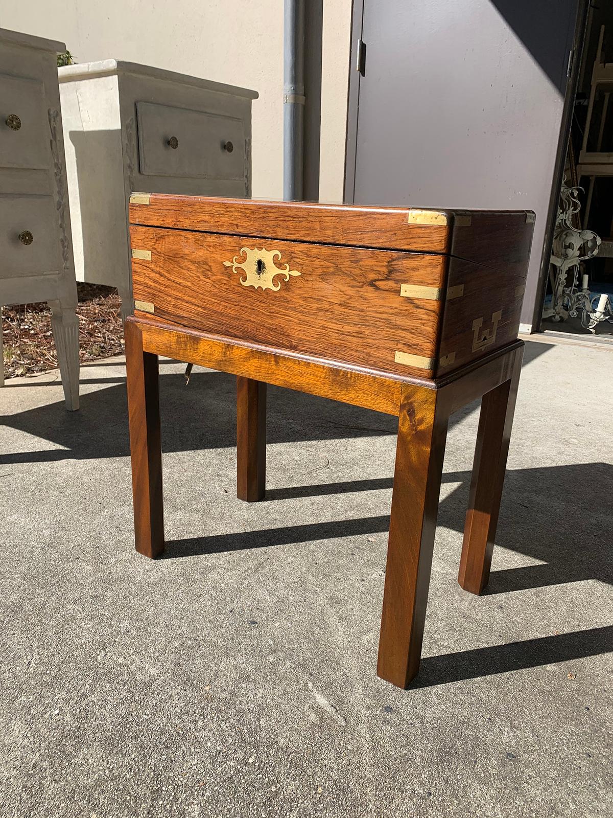 19th Century English Regency Rosewood Lap Desk with Inkwell, Custom Stand In Good Condition In Atlanta, GA