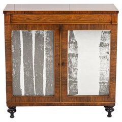 Meuble d'appoint en palissandre de style Régence anglaise du XIXe siècle